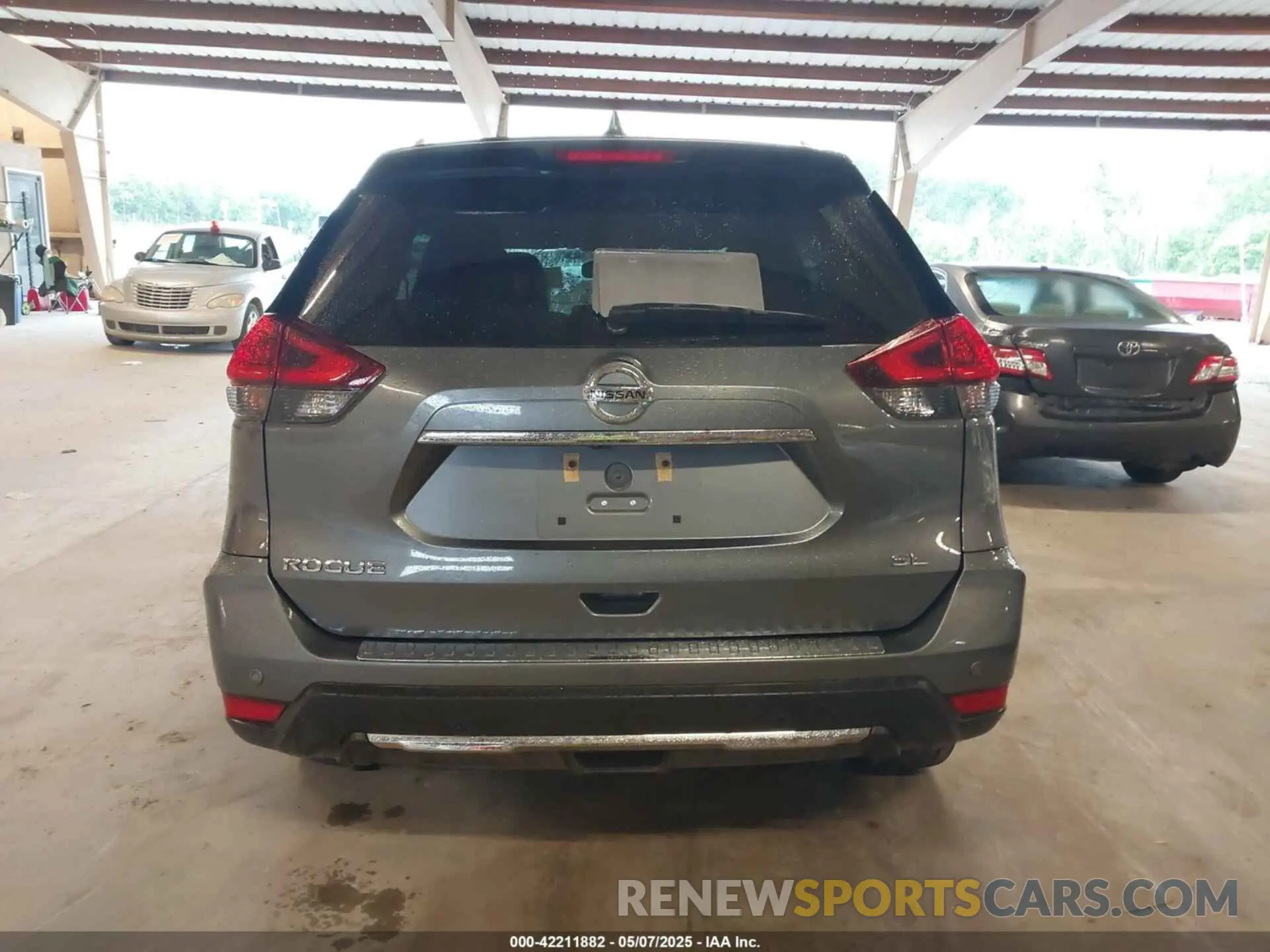 16 Photograph of a damaged car 5N1AT2MT0LC756941 NISSAN ROGUE 2020