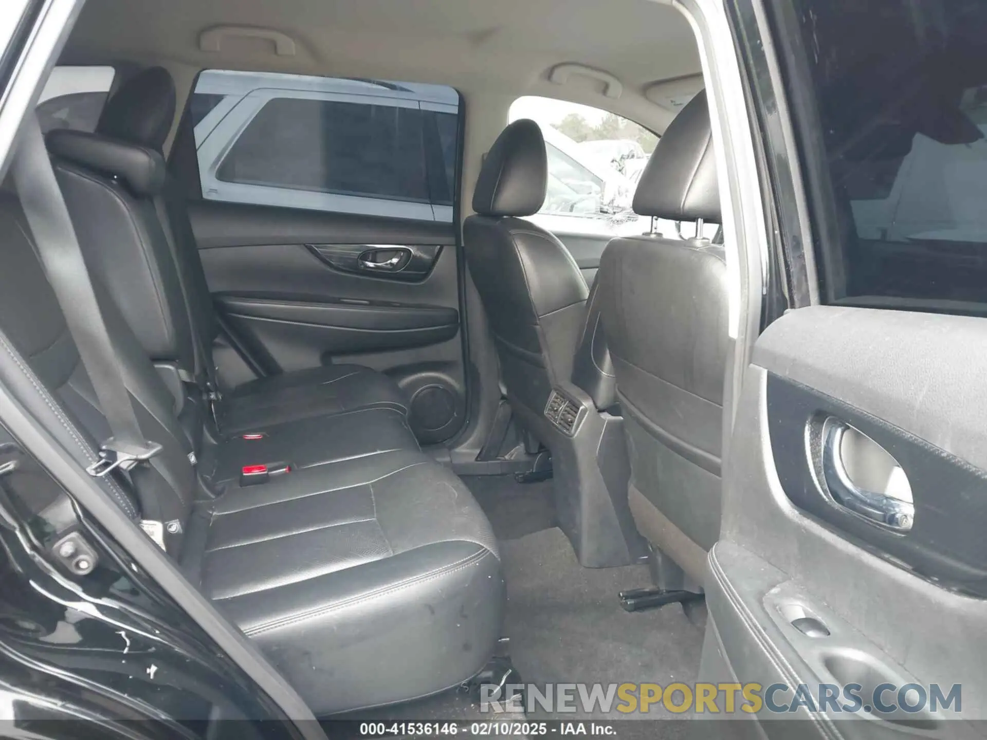 8 Photograph of a damaged car 5N1AT2MT0LC758690 NISSAN ROGUE 2020
