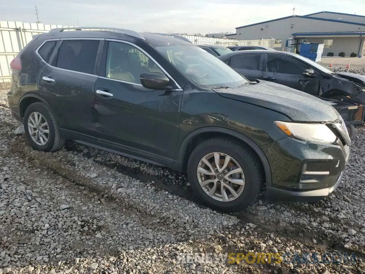 4 Photograph of a damaged car 5N1AT2MT1LC711104 NISSAN ROGUE 2020