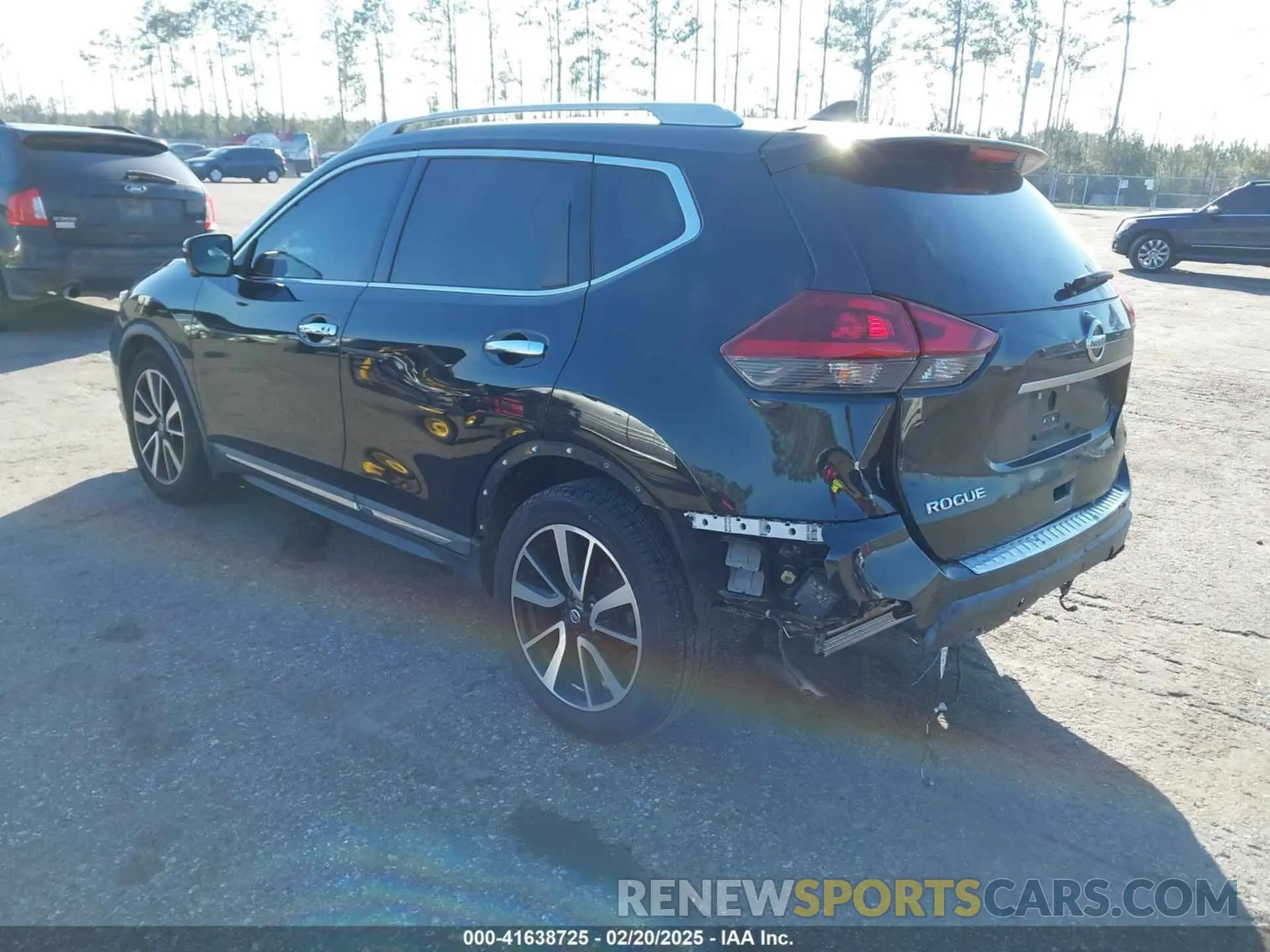 3 Photograph of a damaged car 5N1AT2MT1LC749237 NISSAN ROGUE 2020