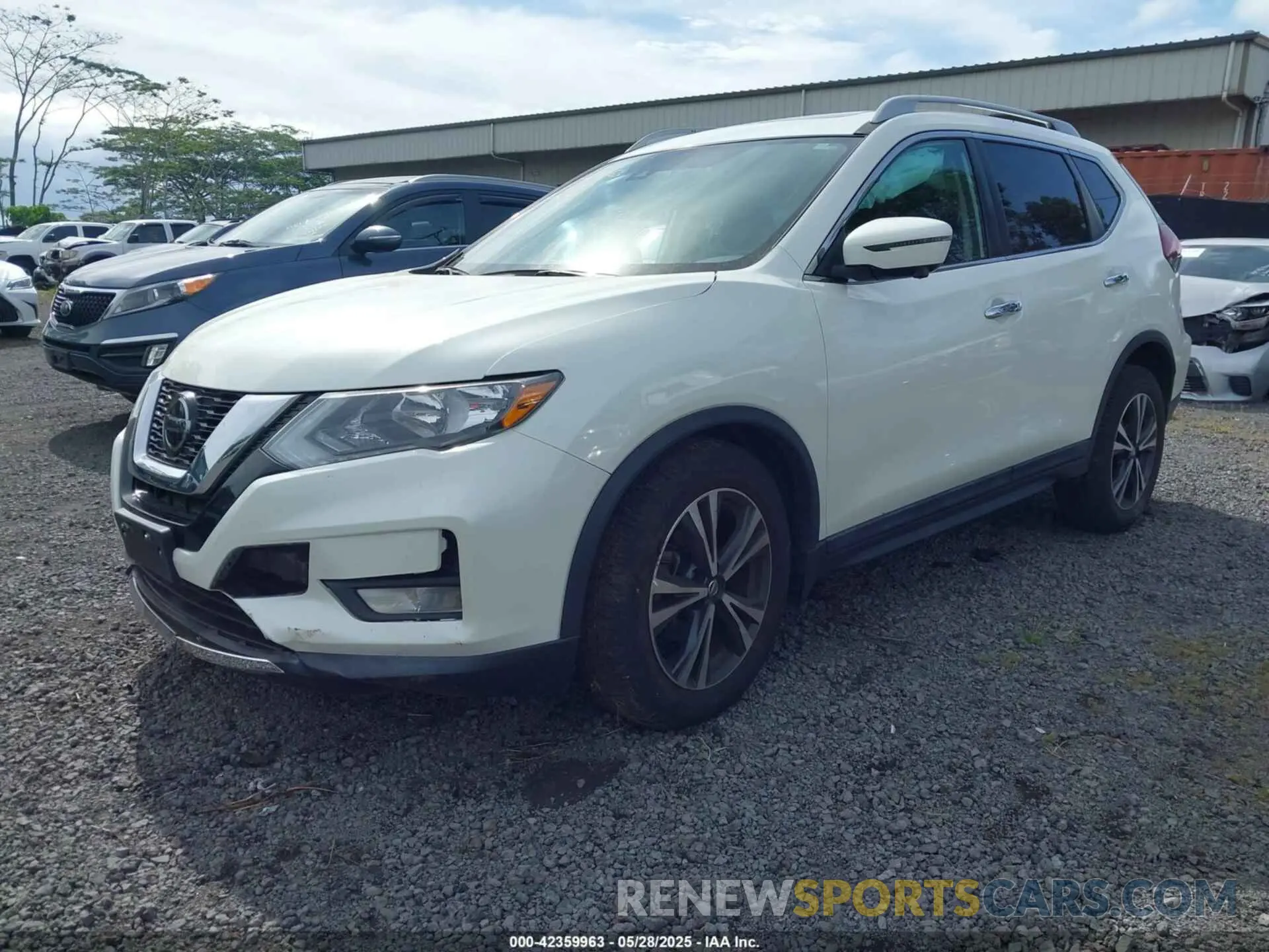 2 Photograph of a damaged car 5N1AT2MT1LC753000 NISSAN ROGUE 2020