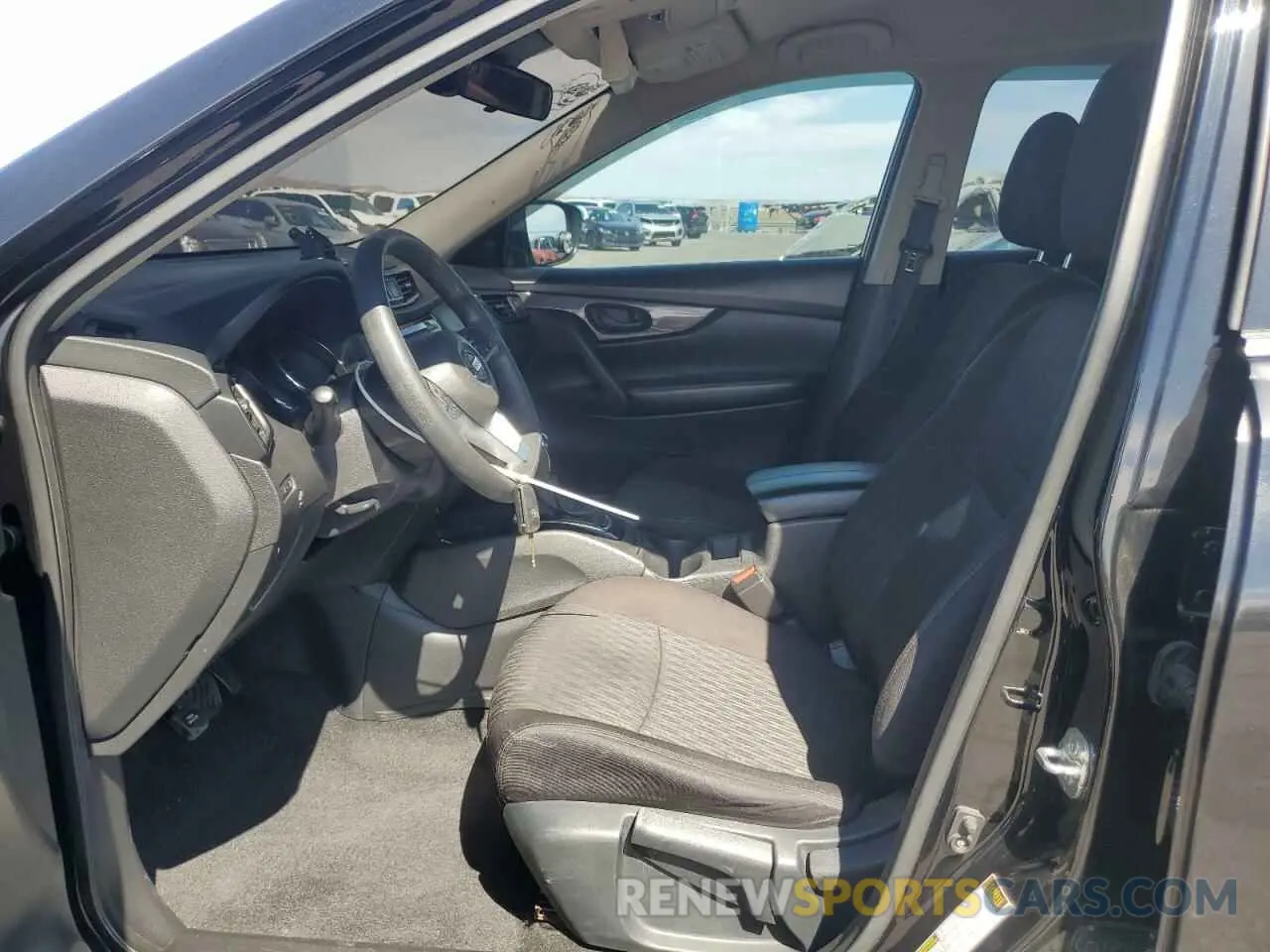 7 Photograph of a damaged car 5N1AT2MT1LC817469 NISSAN ROGUE 2020