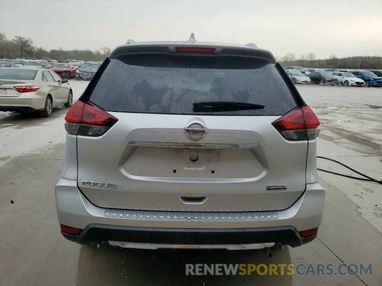 6 Photograph of a damaged car 5N1AT2MT2LC720264 NISSAN ROGUE 2020