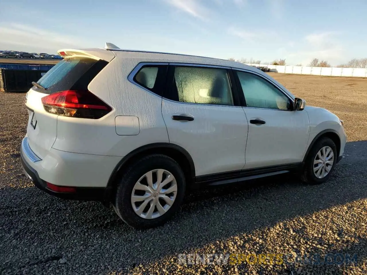 3 Photograph of a damaged car 5N1AT2MT2LC722743 NISSAN ROGUE 2020