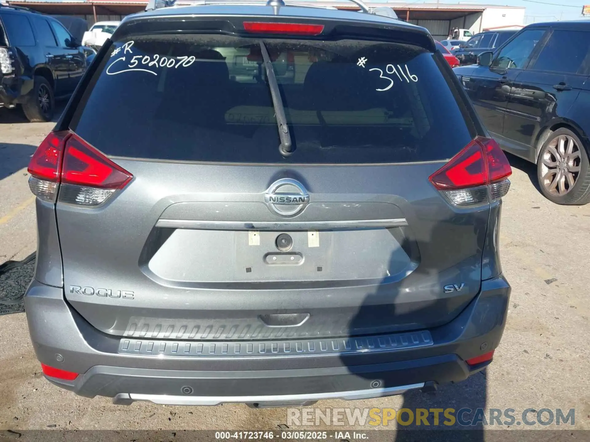 15 Photograph of a damaged car 5N1AT2MT2LC743916 NISSAN ROGUE 2020