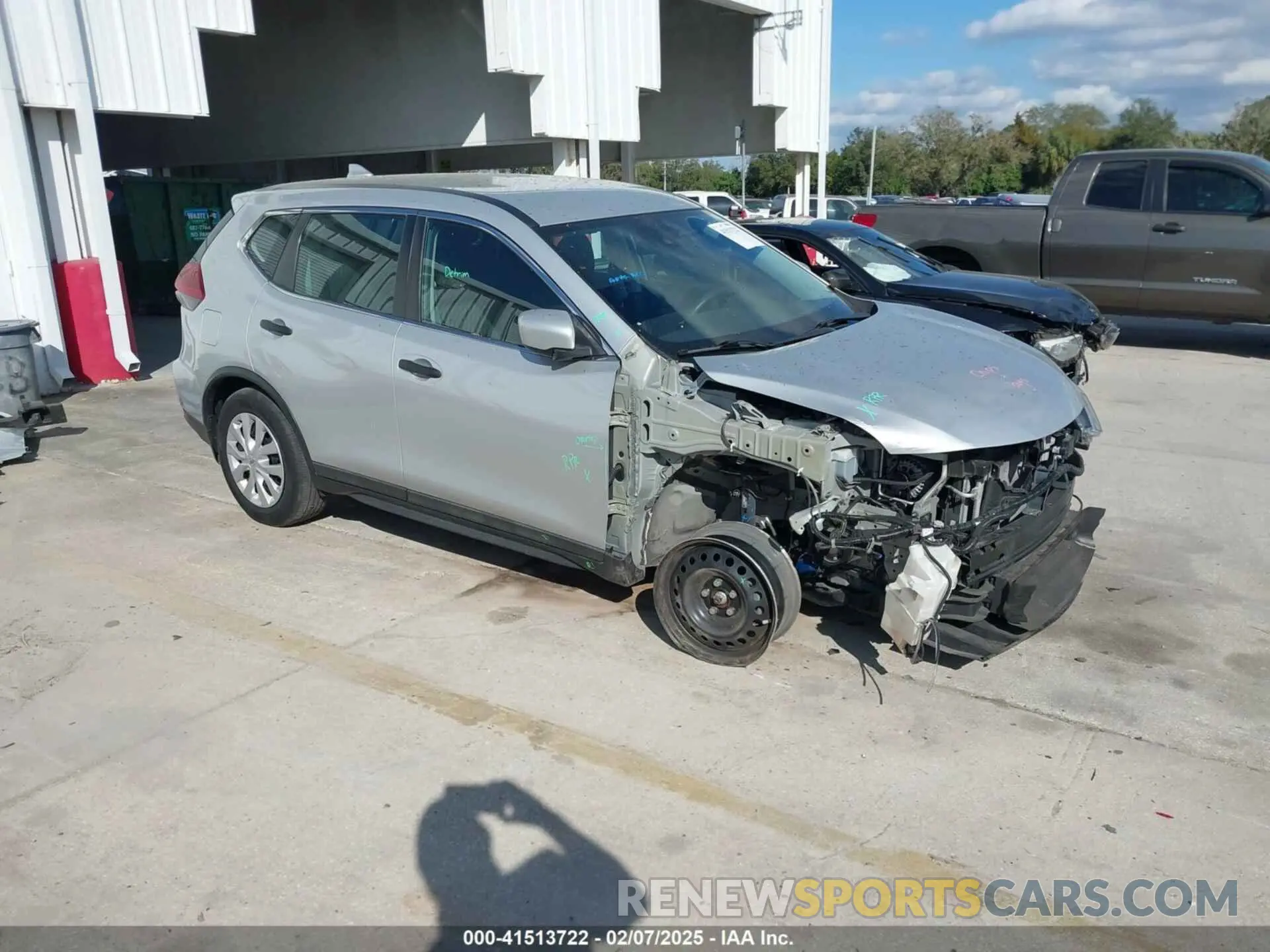 1 Photograph of a damaged car 5N1AT2MT2LC753877 NISSAN ROGUE 2020