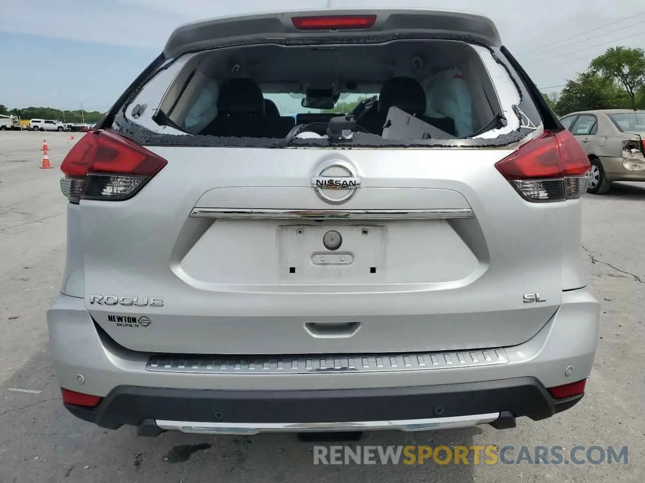 6 Photograph of a damaged car 5N1AT2MT2LC772042 NISSAN ROGUE 2020