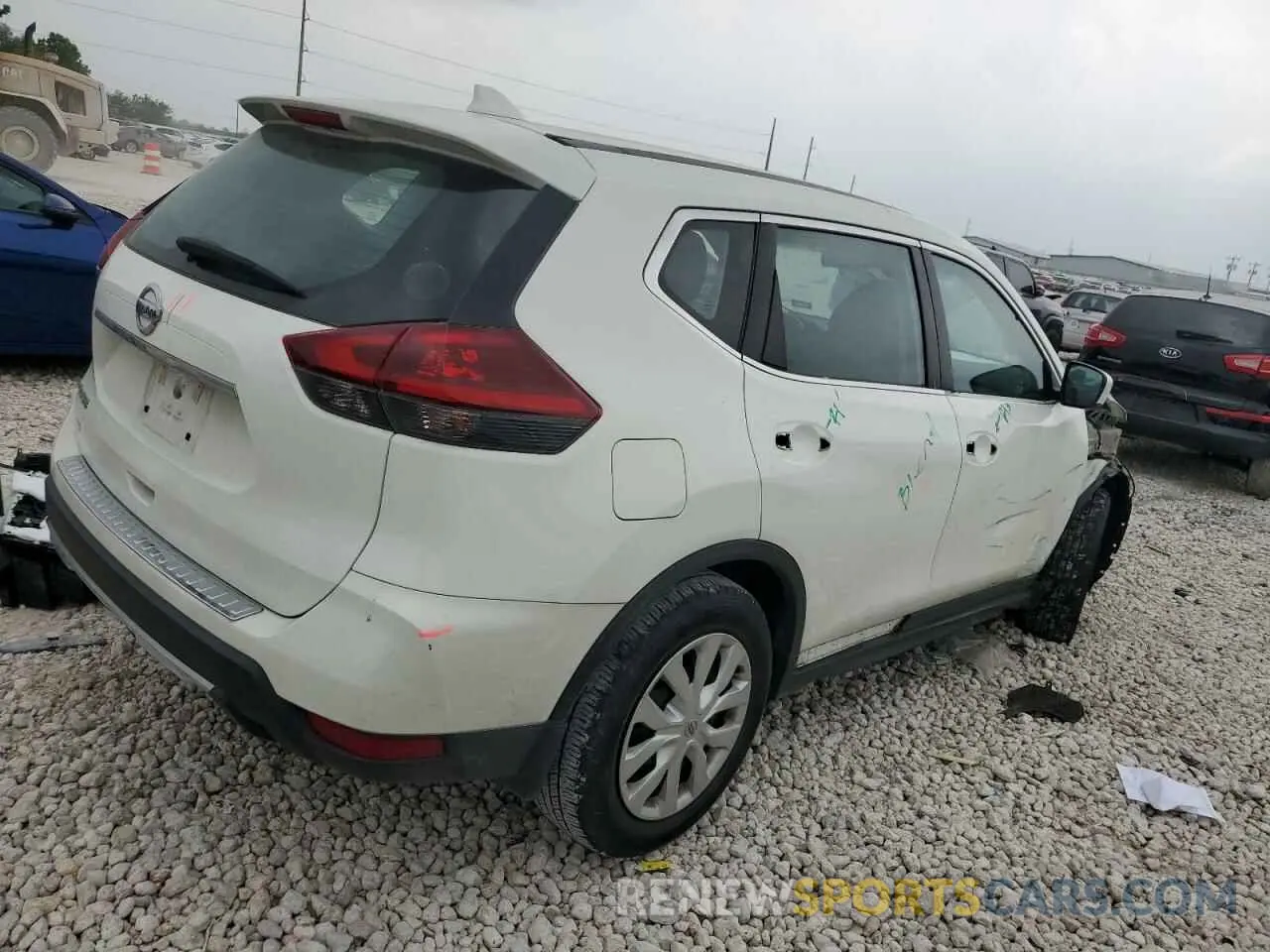 3 Photograph of a damaged car 5N1AT2MT3LC721956 NISSAN ROGUE 2020