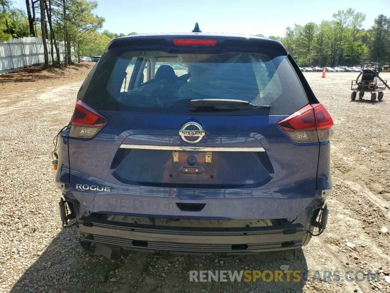 6 Photograph of a damaged car 5N1AT2MT3LC722721 NISSAN ROGUE 2020
