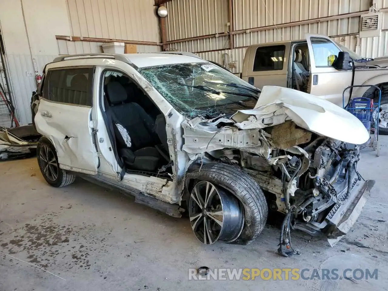 4 Photograph of a damaged car 5N1AT2MT3LC722928 NISSAN ROGUE 2020