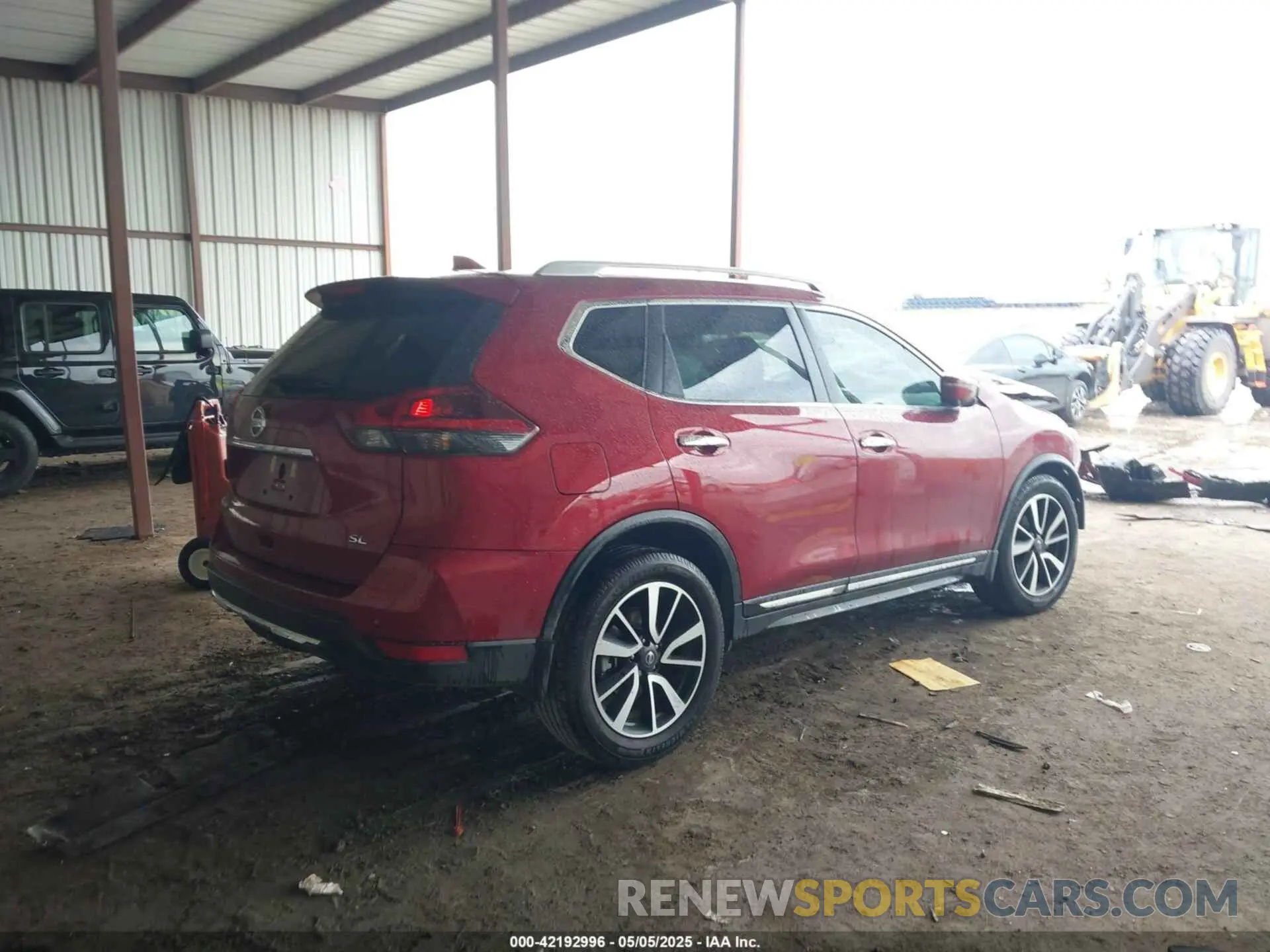 4 Photograph of a damaged car 5N1AT2MT3LC730947 NISSAN ROGUE 2020
