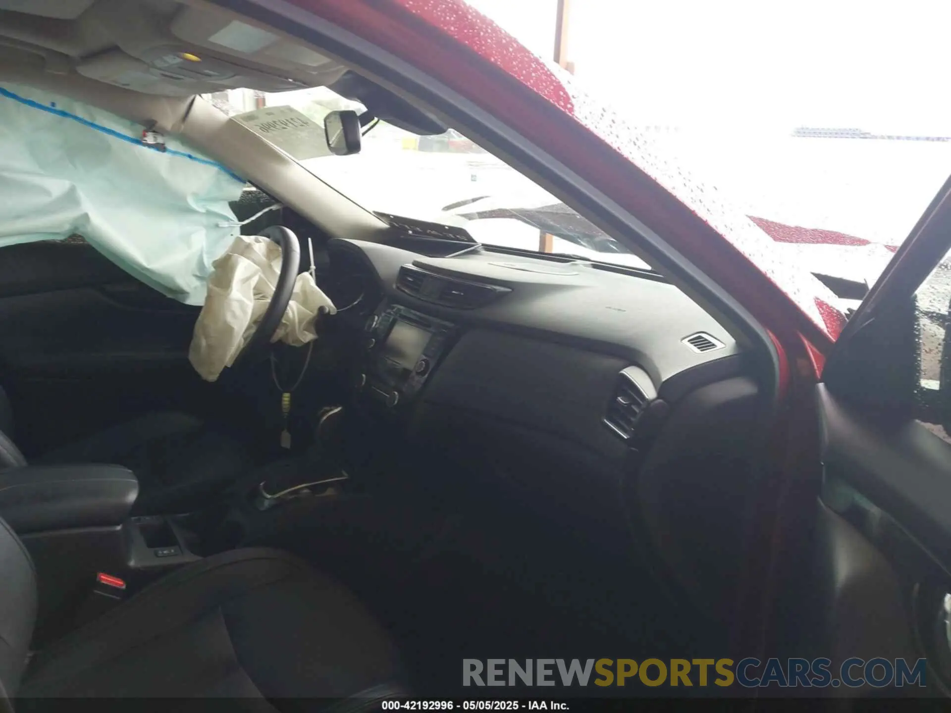 5 Photograph of a damaged car 5N1AT2MT3LC730947 NISSAN ROGUE 2020
