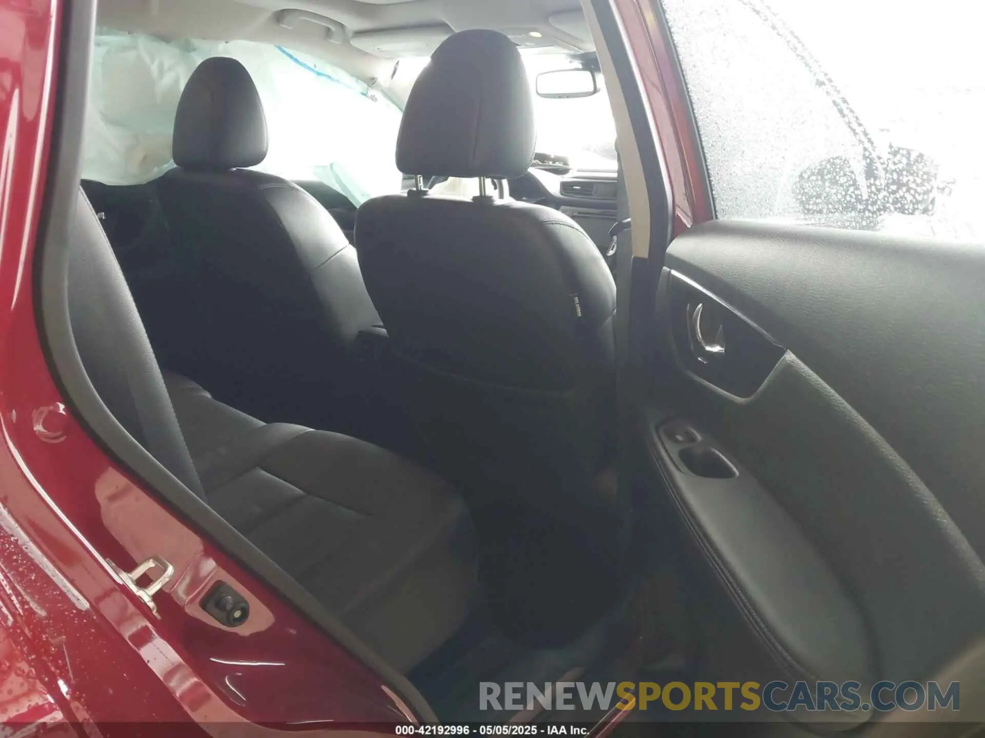 8 Photograph of a damaged car 5N1AT2MT3LC730947 NISSAN ROGUE 2020