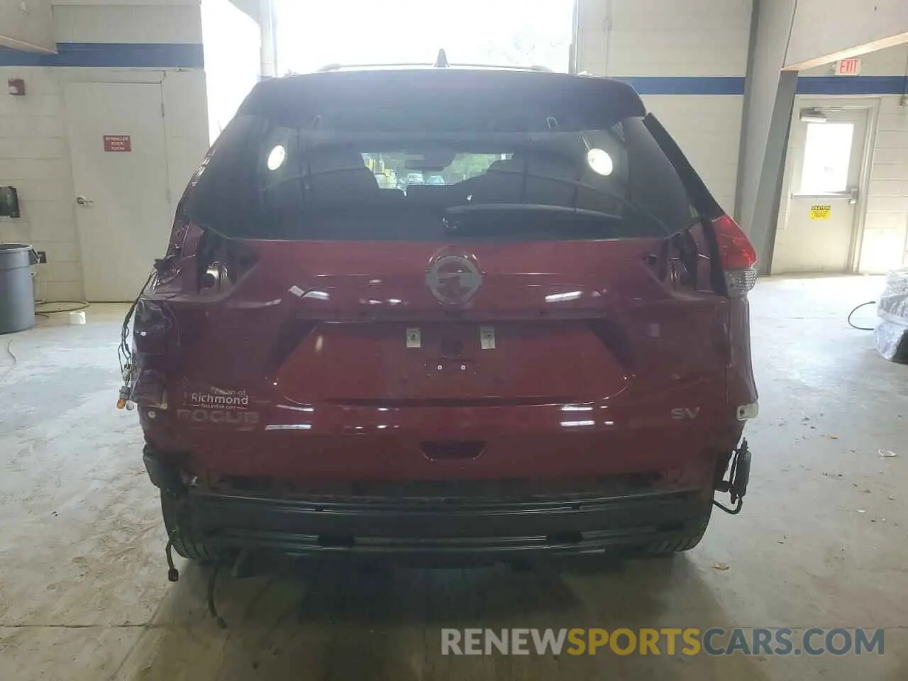 6 Photograph of a damaged car 5N1AT2MT3LC761454 NISSAN ROGUE 2020
