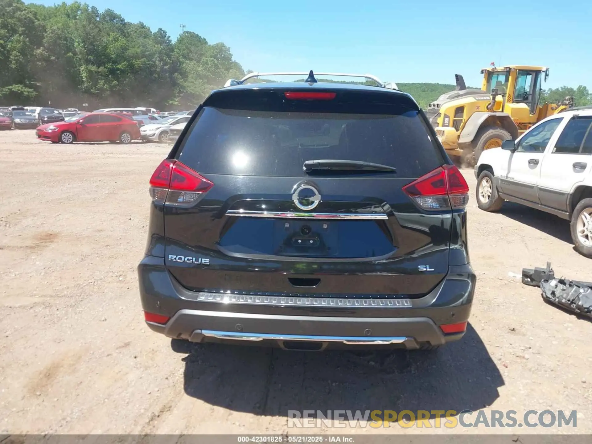 17 Photograph of a damaged car 5N1AT2MT3LC782613 NISSAN ROGUE 2020