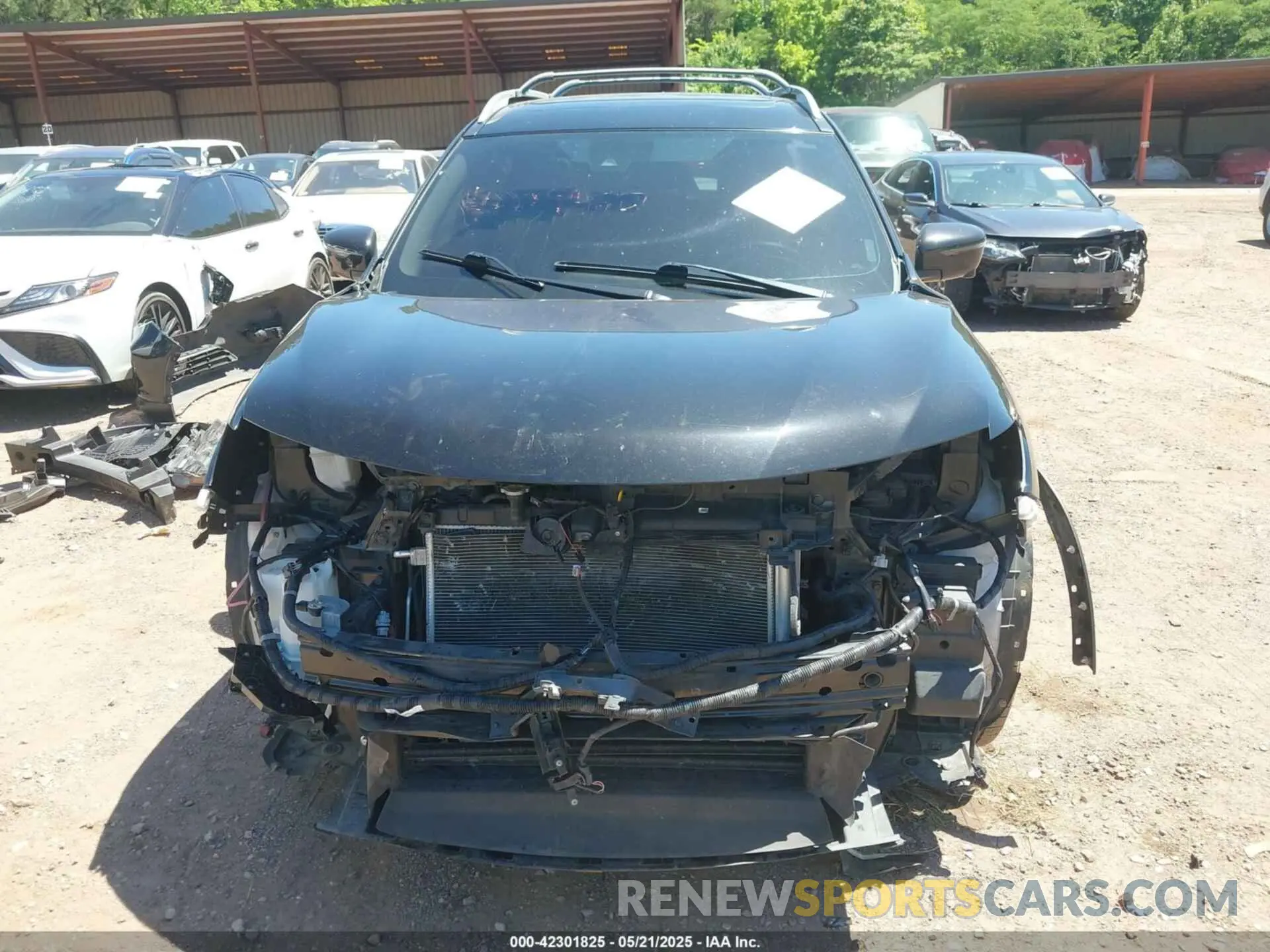 6 Photograph of a damaged car 5N1AT2MT3LC782613 NISSAN ROGUE 2020