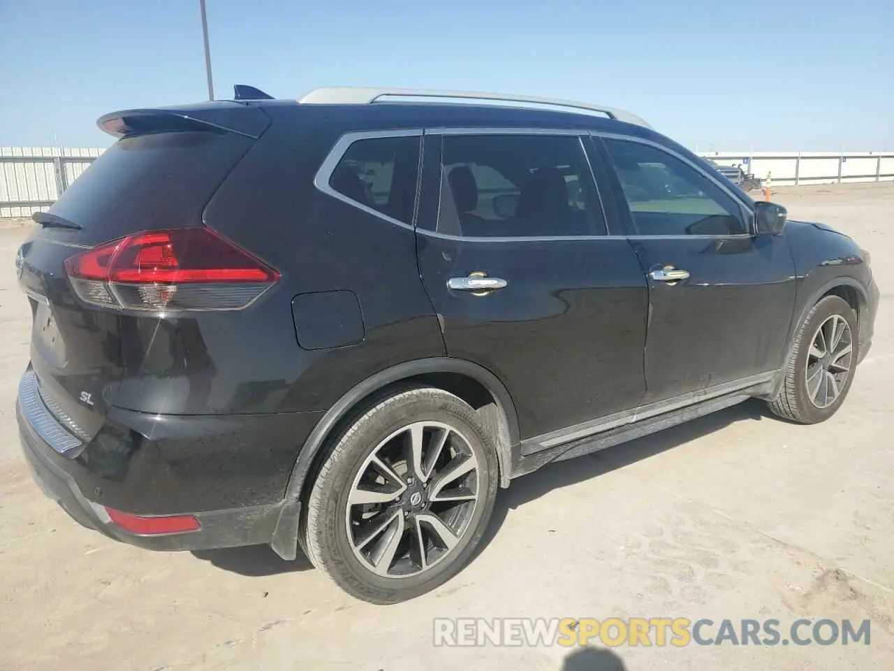3 Photograph of a damaged car 5N1AT2MT4LC719360 NISSAN ROGUE 2020