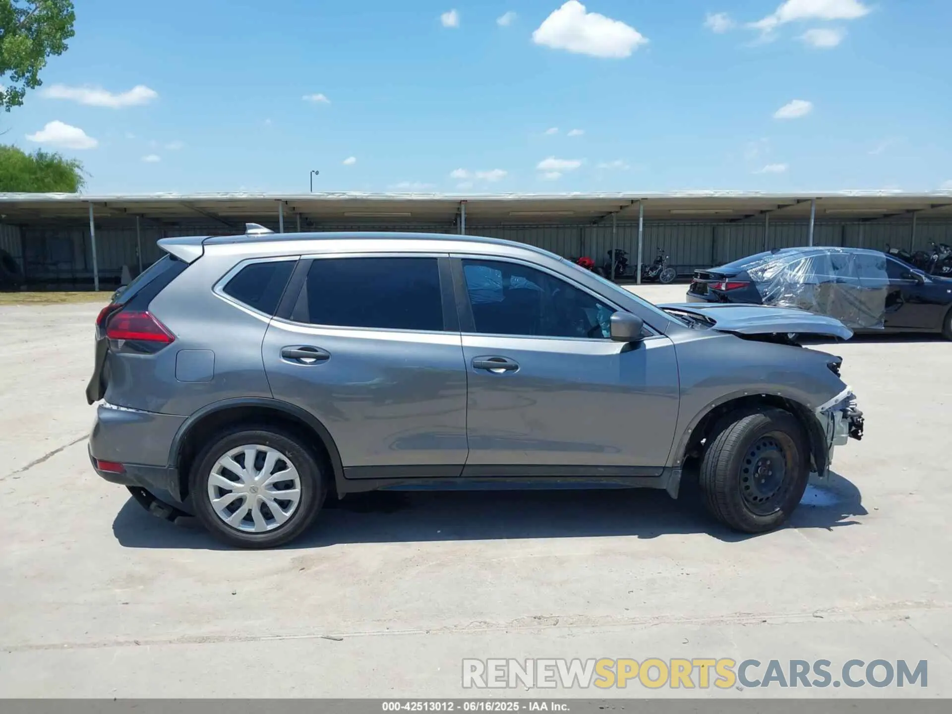14 Photograph of a damaged car 5N1AT2MT4LC726745 NISSAN ROGUE 2020