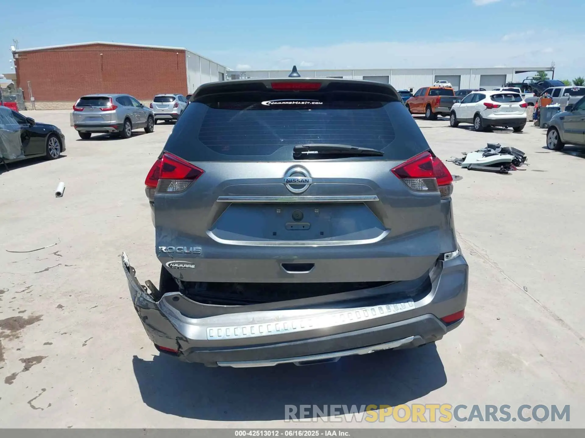 17 Photograph of a damaged car 5N1AT2MT4LC726745 NISSAN ROGUE 2020