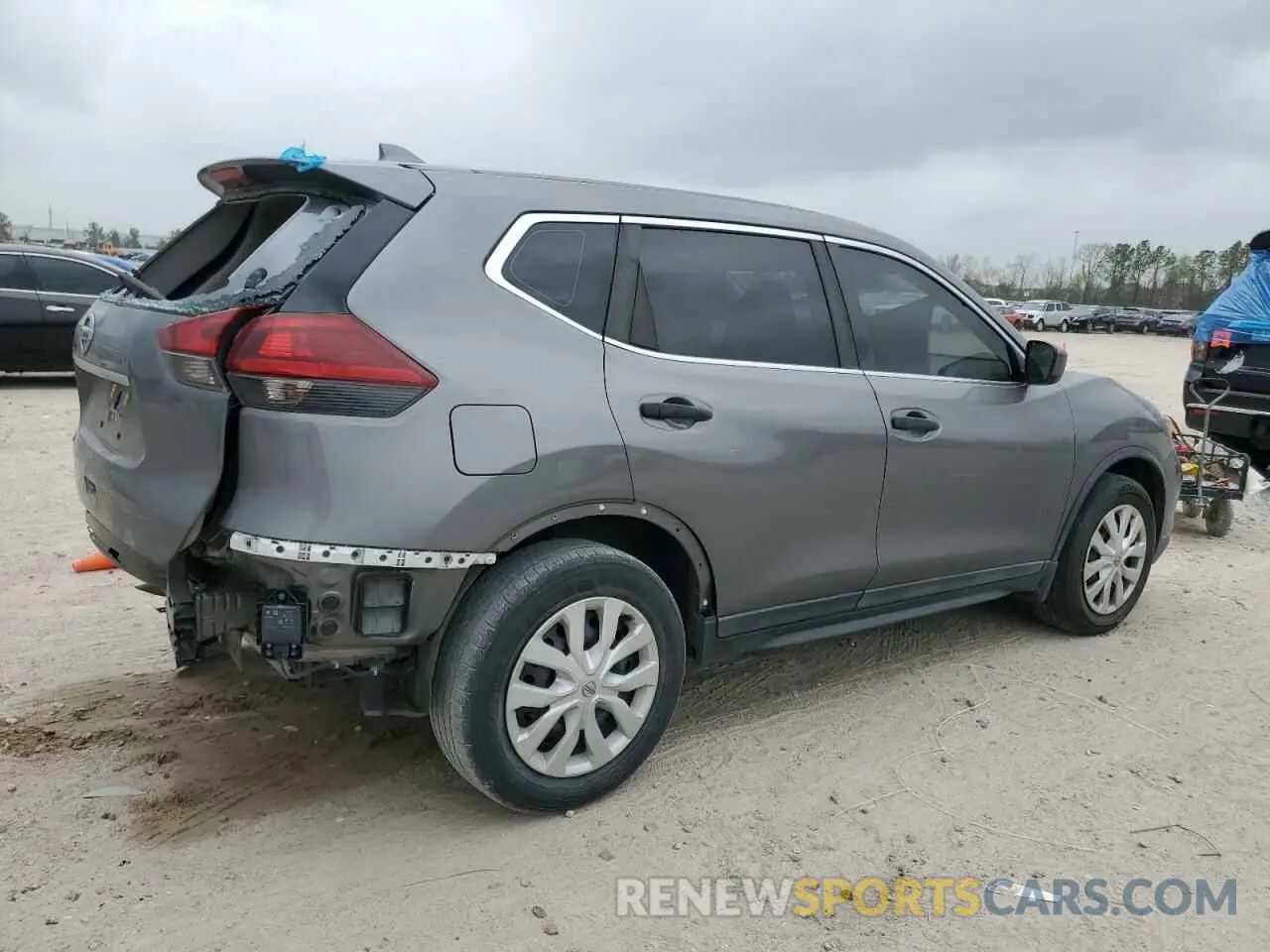 3 Photograph of a damaged car 5N1AT2MT4LC754996 NISSAN ROGUE 2020