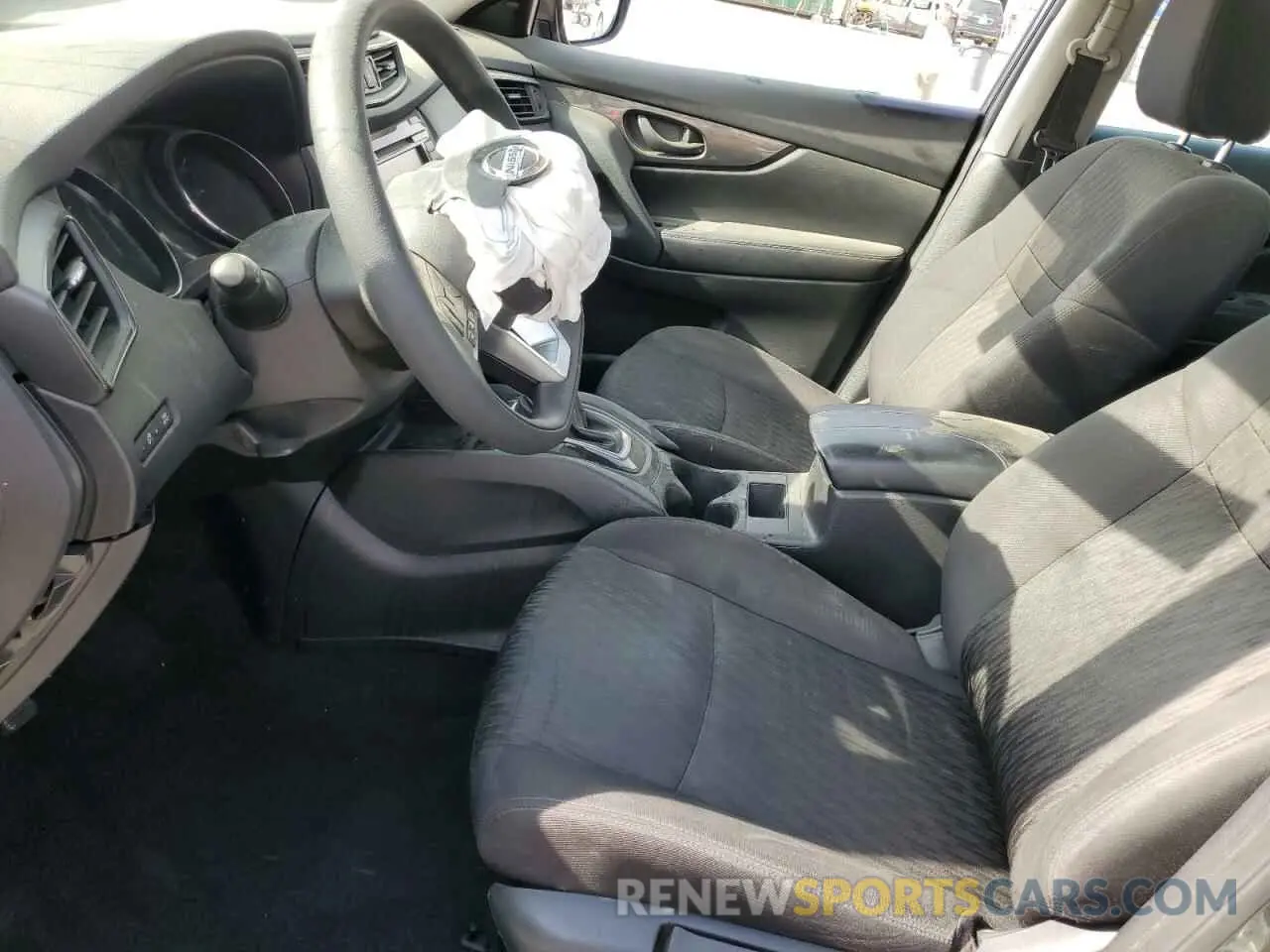 7 Photograph of a damaged car 5N1AT2MT4LC808927 NISSAN ROGUE 2020