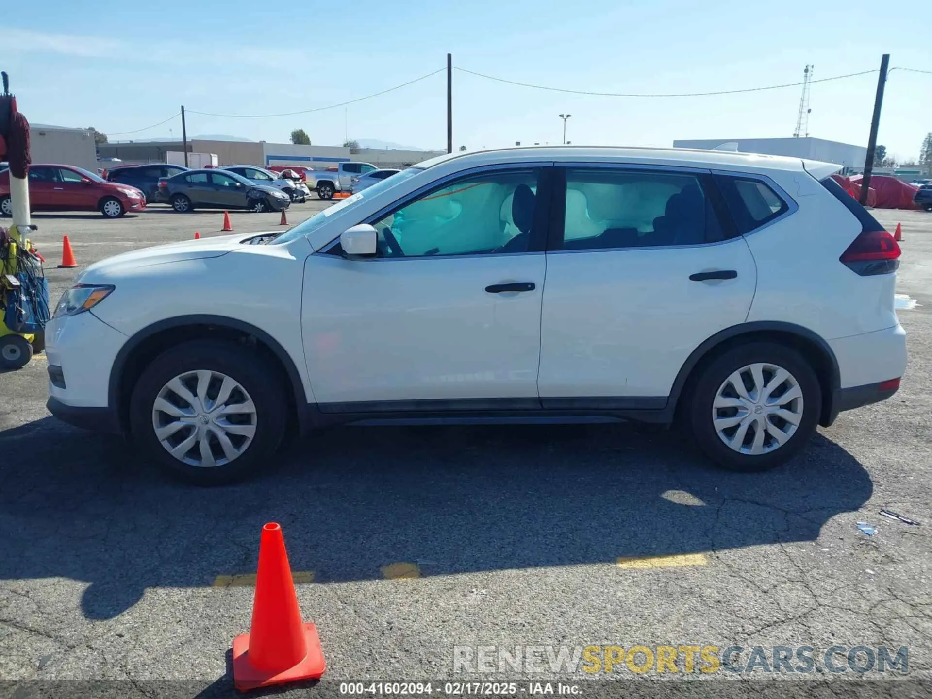 14 Photograph of a damaged car 5N1AT2MT5LC738189 NISSAN ROGUE 2020