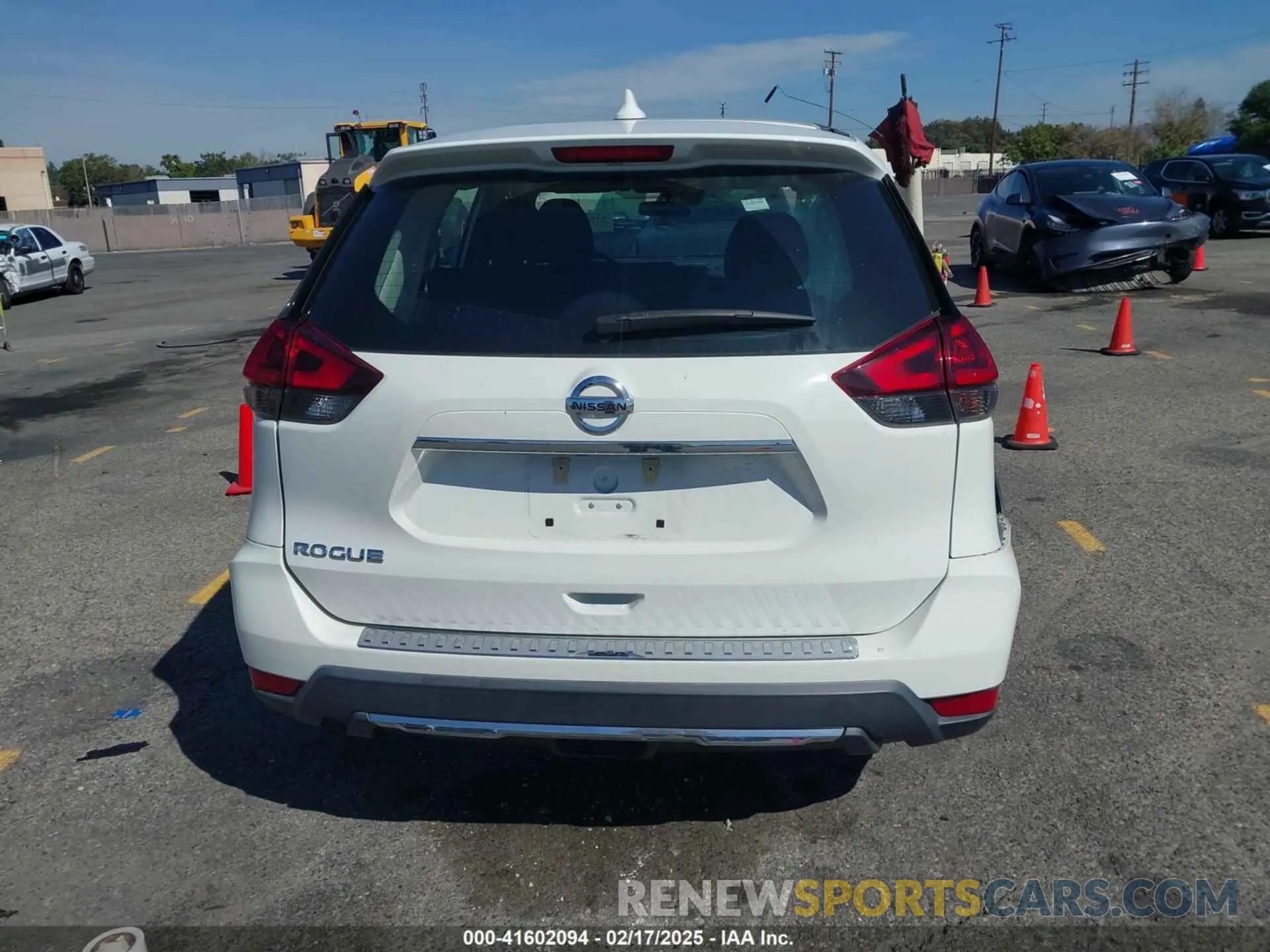 16 Photograph of a damaged car 5N1AT2MT5LC738189 NISSAN ROGUE 2020