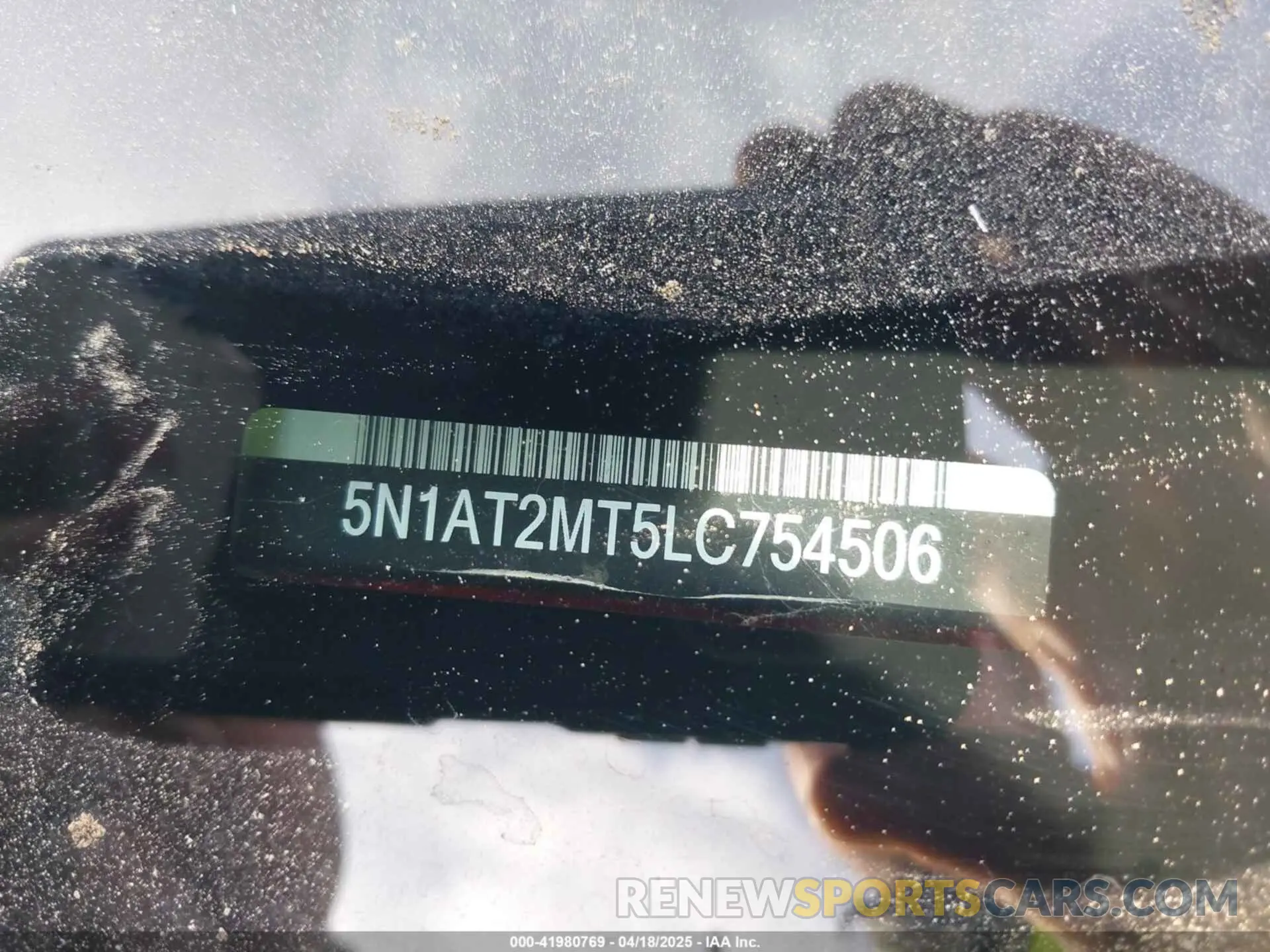 9 Photograph of a damaged car 5N1AT2MT5LC754506 NISSAN ROGUE 2020