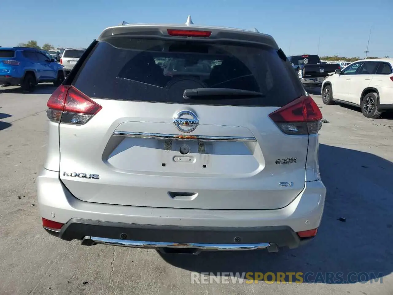 6 Photograph of a damaged car 5N1AT2MT5LC797310 NISSAN ROGUE 2020