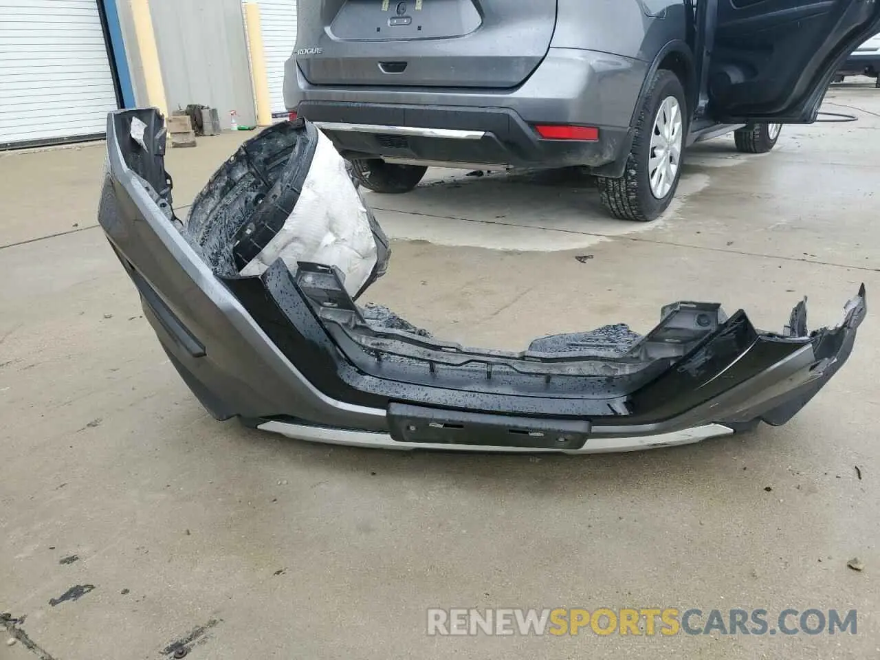 12 Photograph of a damaged car 5N1AT2MT5LC813389 NISSAN ROGUE 2020