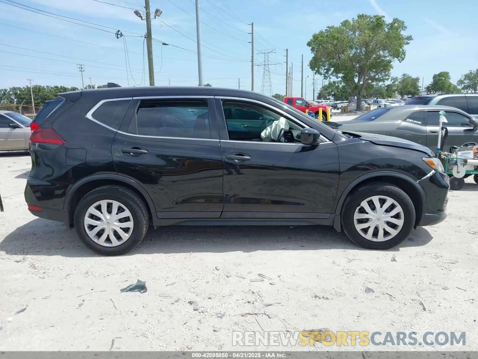 12 Photograph of a damaged car 5N1AT2MT5LC815269 NISSAN ROGUE 2020