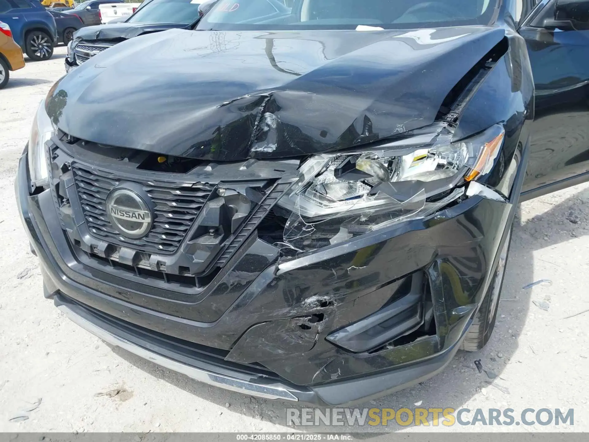 6 Photograph of a damaged car 5N1AT2MT5LC815269 NISSAN ROGUE 2020