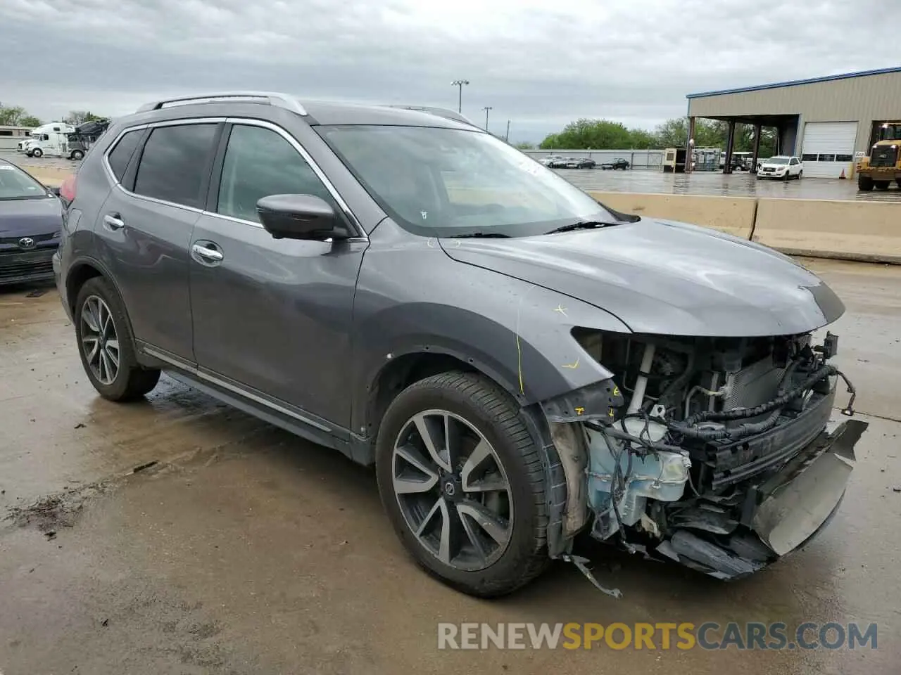 4 Photograph of a damaged car 5N1AT2MT6LC704844 NISSAN ROGUE 2020