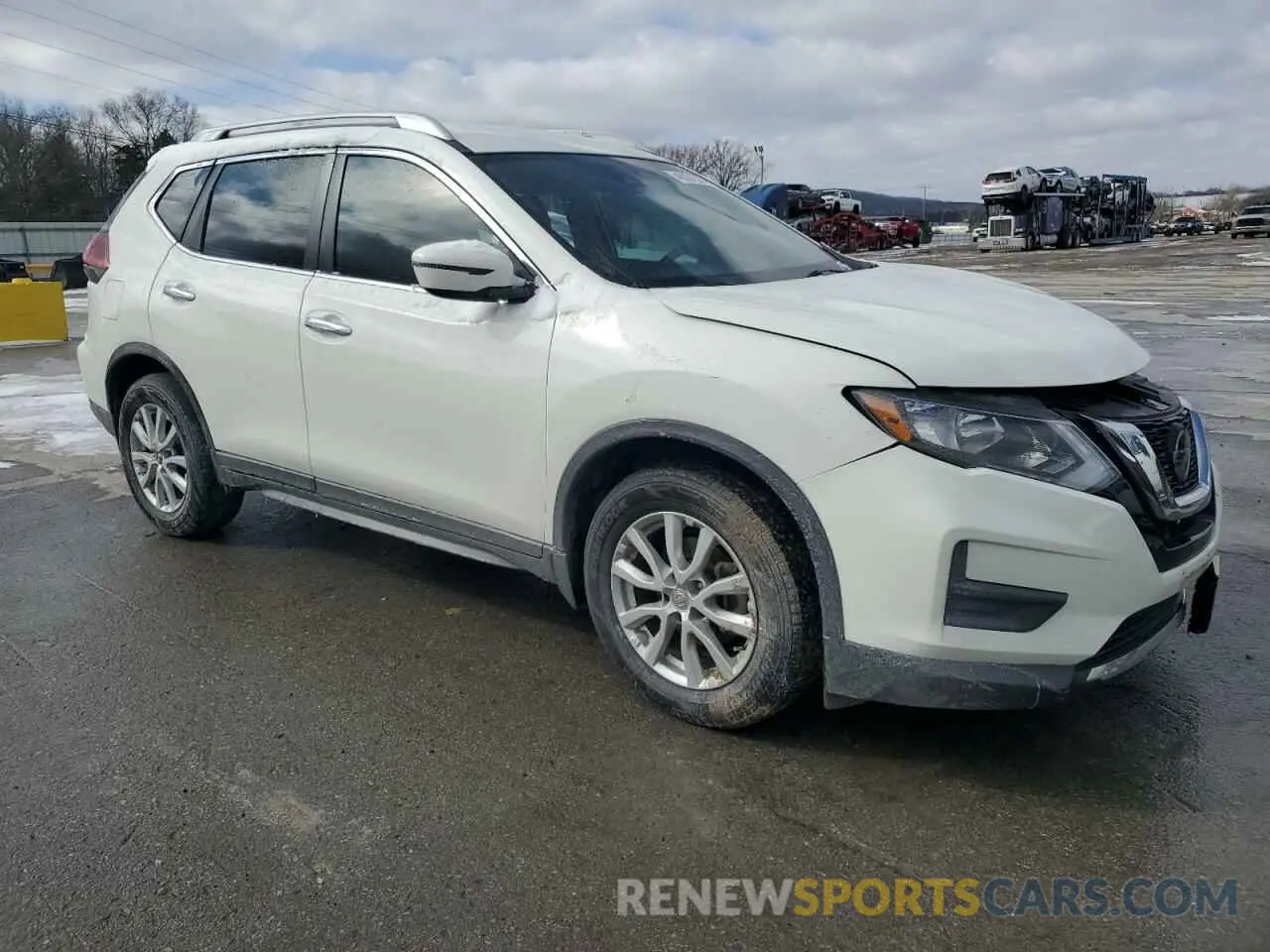 4 Photograph of a damaged car 5N1AT2MT6LC717402 NISSAN ROGUE 2020