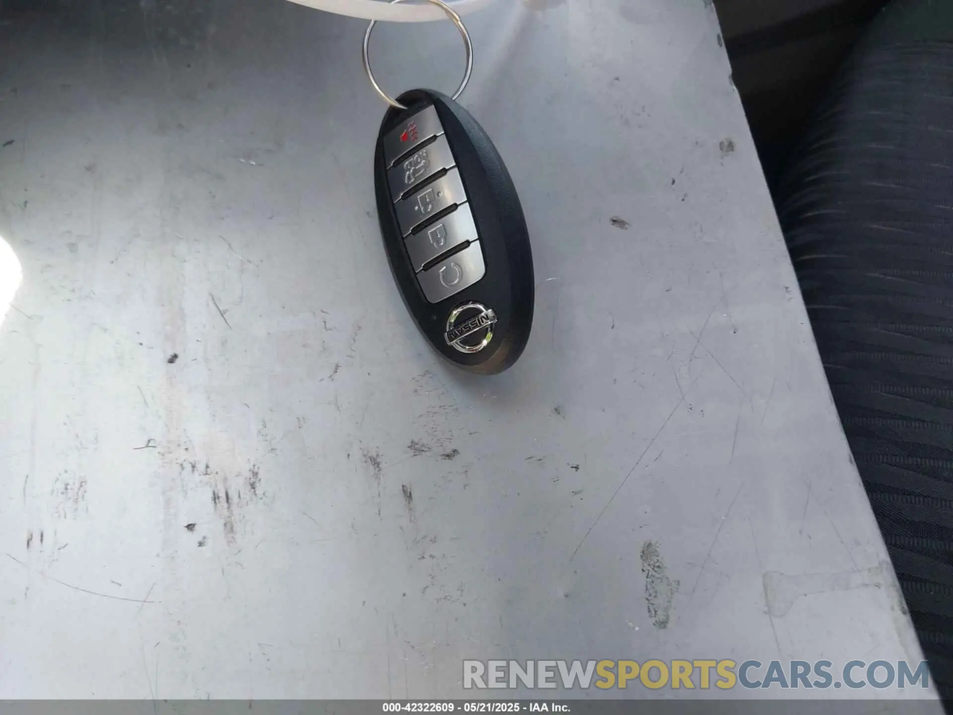 11 Photograph of a damaged car 5N1AT2MT6LC734328 NISSAN ROGUE 2020
