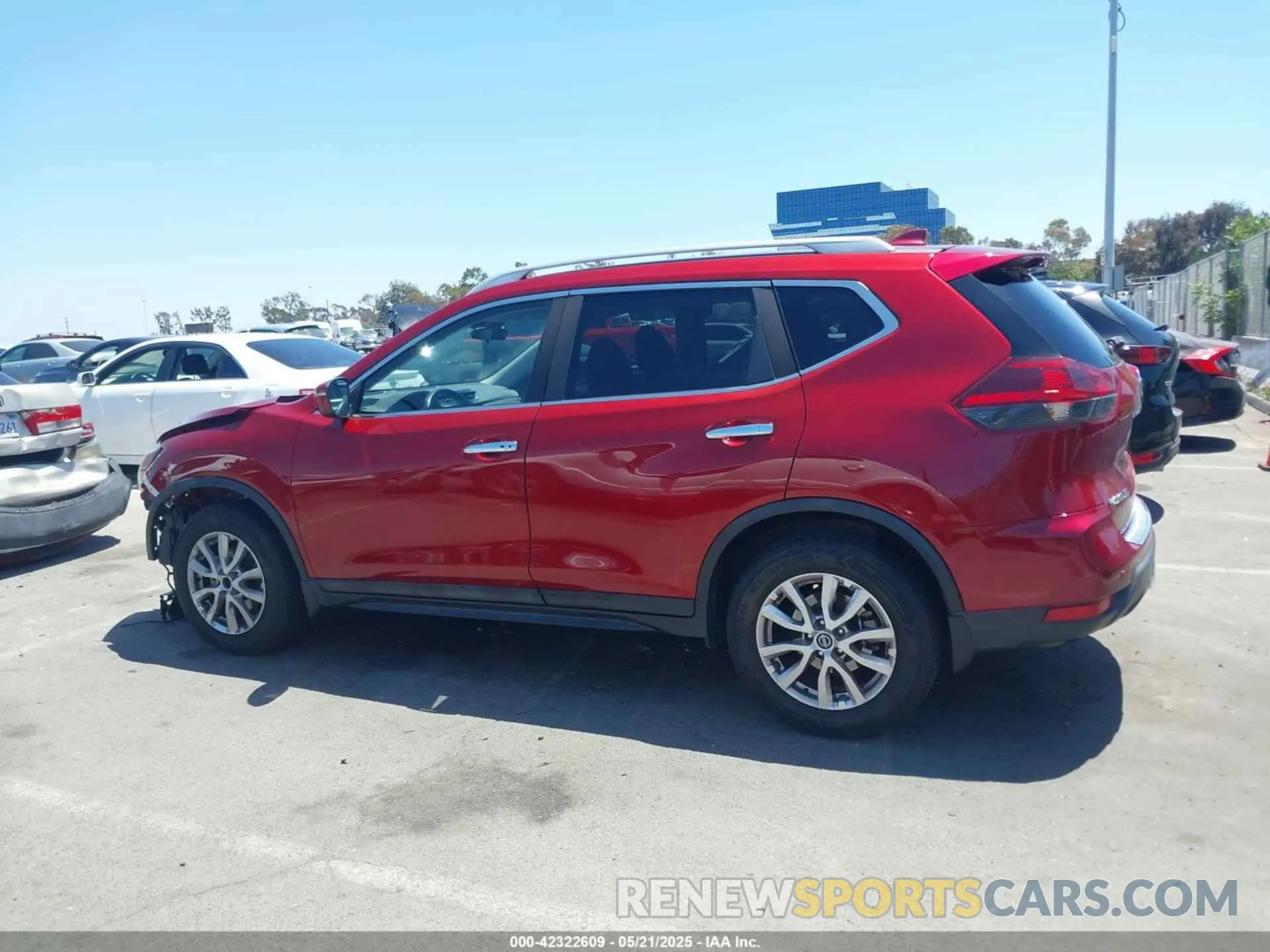15 Photograph of a damaged car 5N1AT2MT6LC734328 NISSAN ROGUE 2020