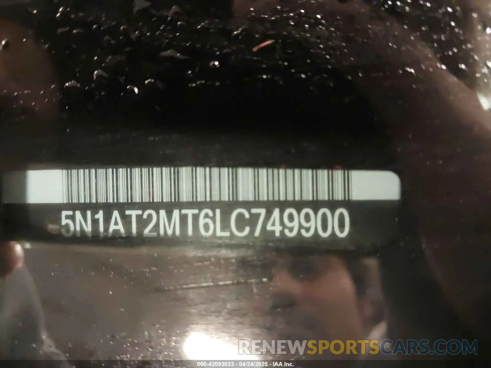 9 Photograph of a damaged car 5N1AT2MT6LC749900 NISSAN ROGUE 2020