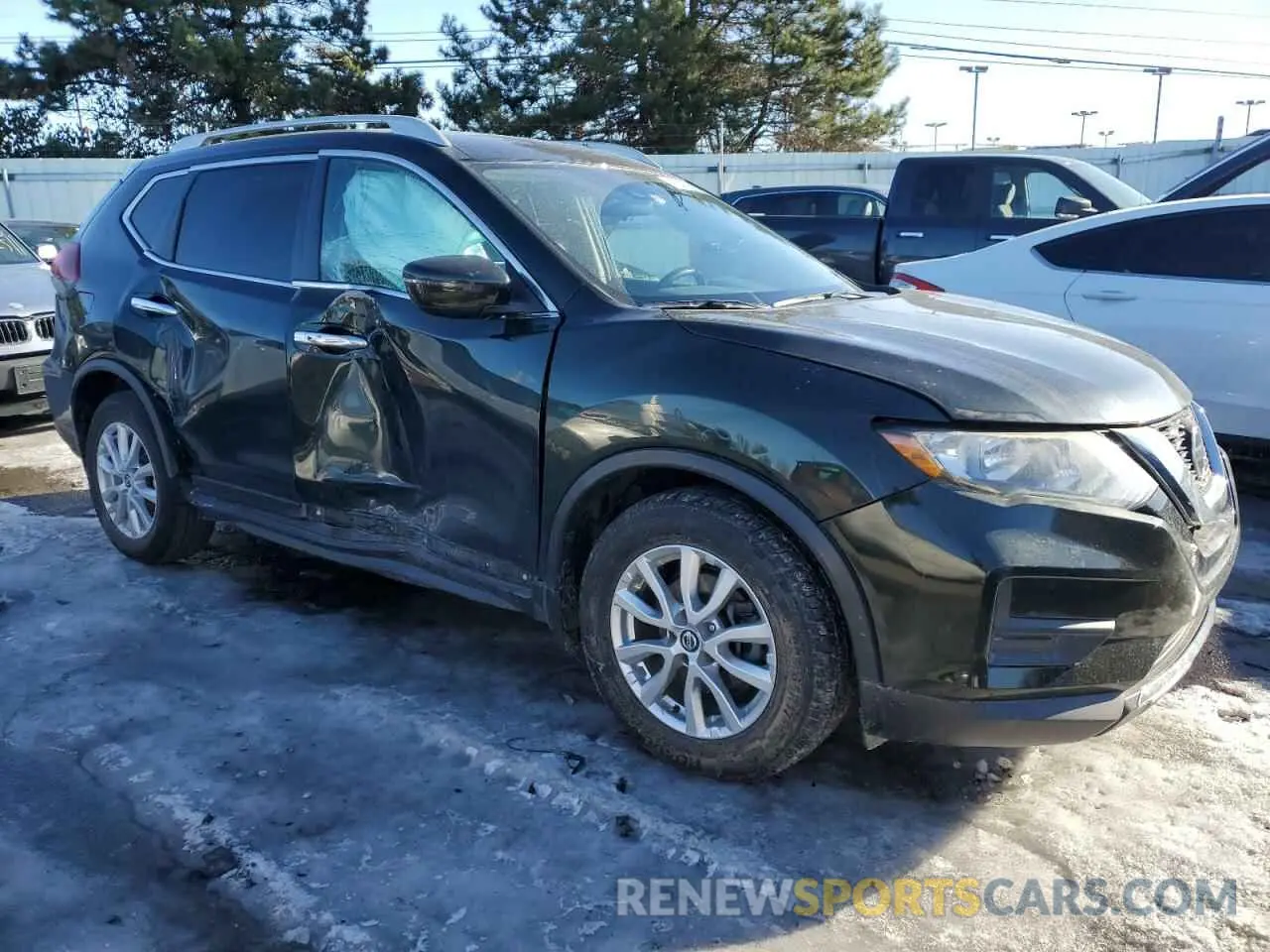 4 Photograph of a damaged car 5N1AT2MT6LC752506 NISSAN ROGUE 2020