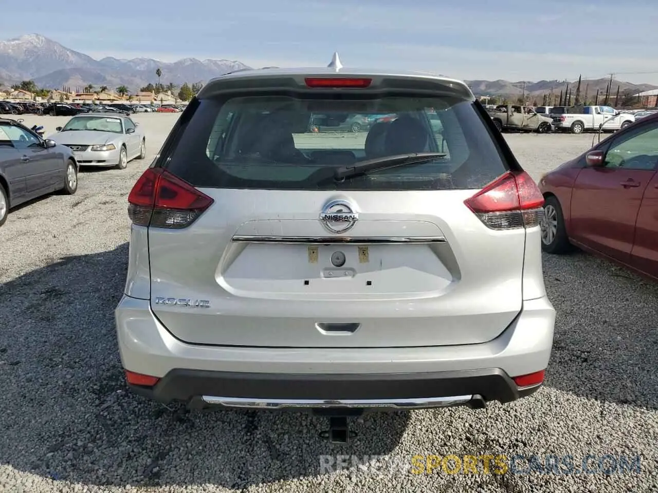 6 Photograph of a damaged car 5N1AT2MT6LC753381 NISSAN ROGUE 2020