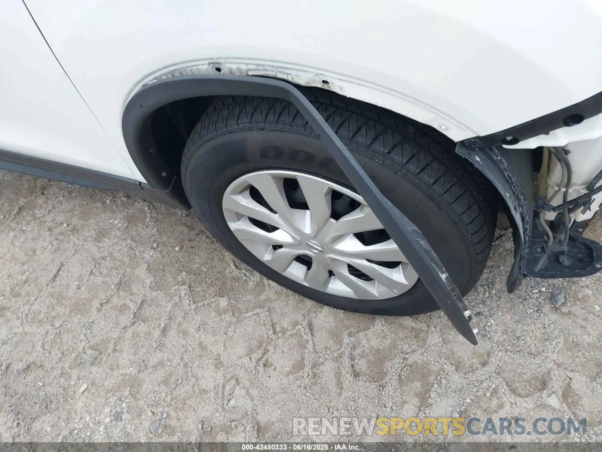 12 Photograph of a damaged car 5N1AT2MT6LC782363 NISSAN ROGUE 2020