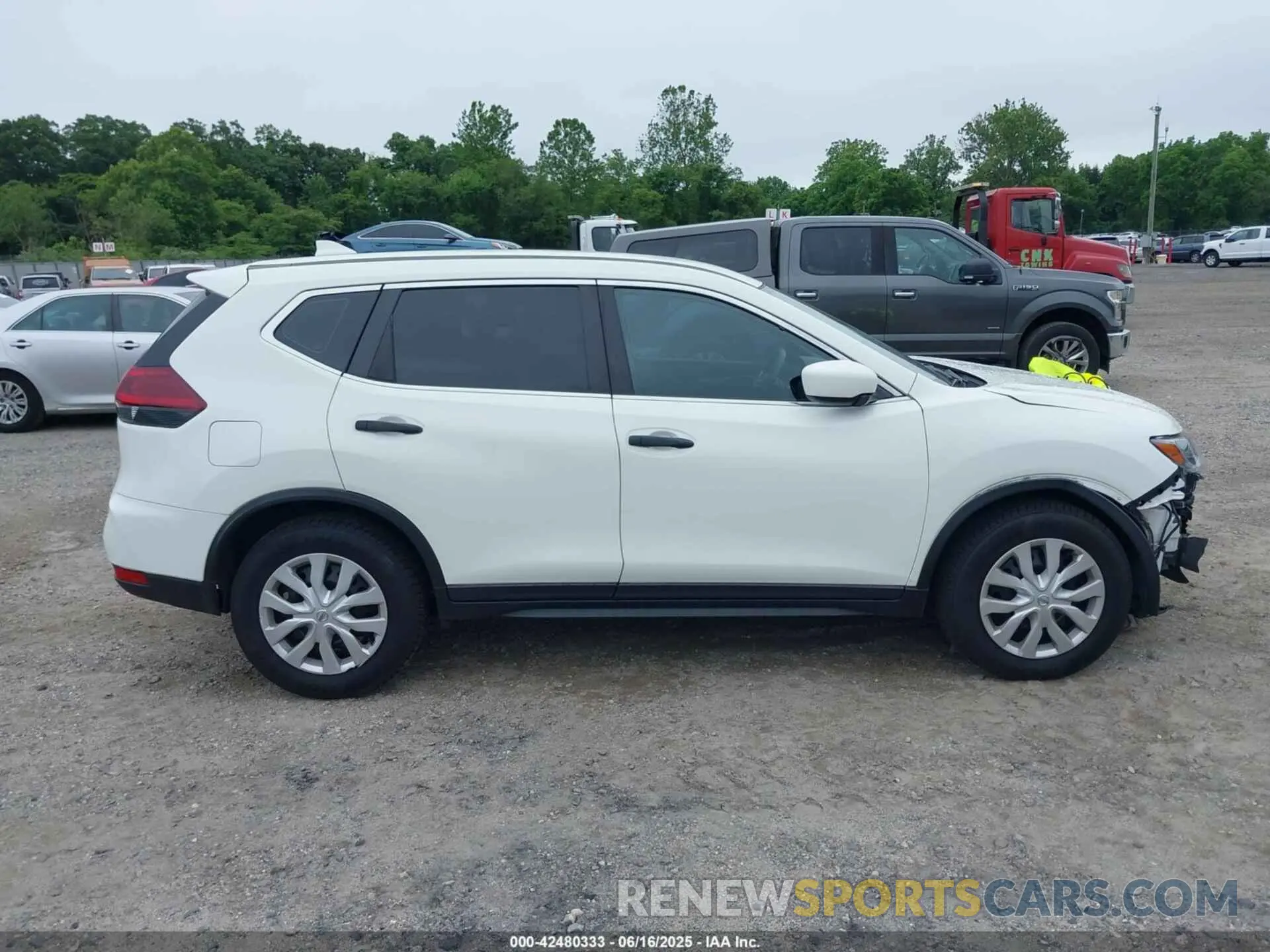 14 Photograph of a damaged car 5N1AT2MT6LC782363 NISSAN ROGUE 2020
