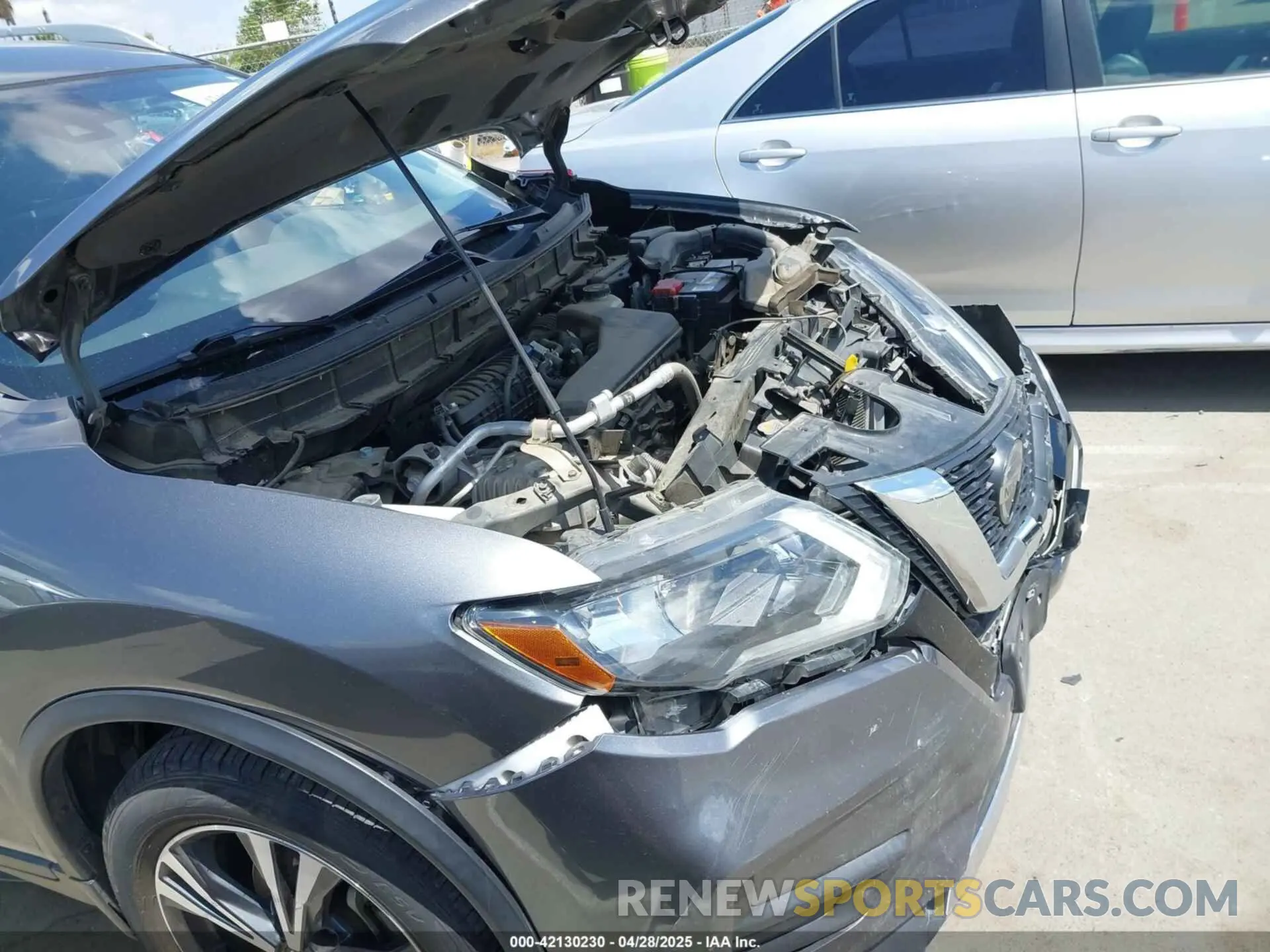 18 Photograph of a damaged car 5N1AT2MT7LC723290 NISSAN ROGUE 2020