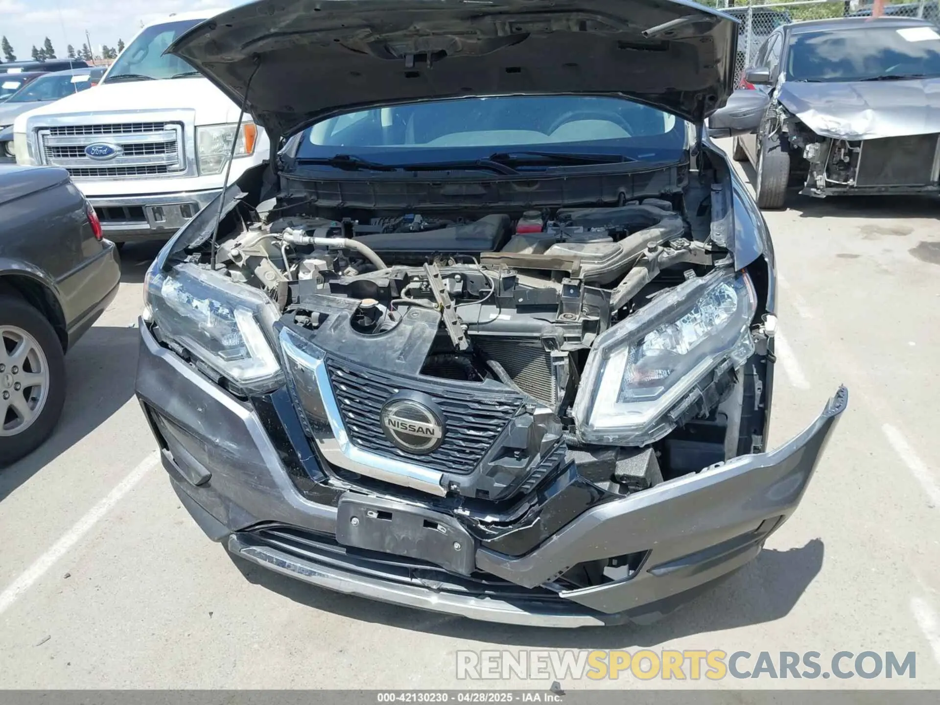 6 Photograph of a damaged car 5N1AT2MT7LC723290 NISSAN ROGUE 2020