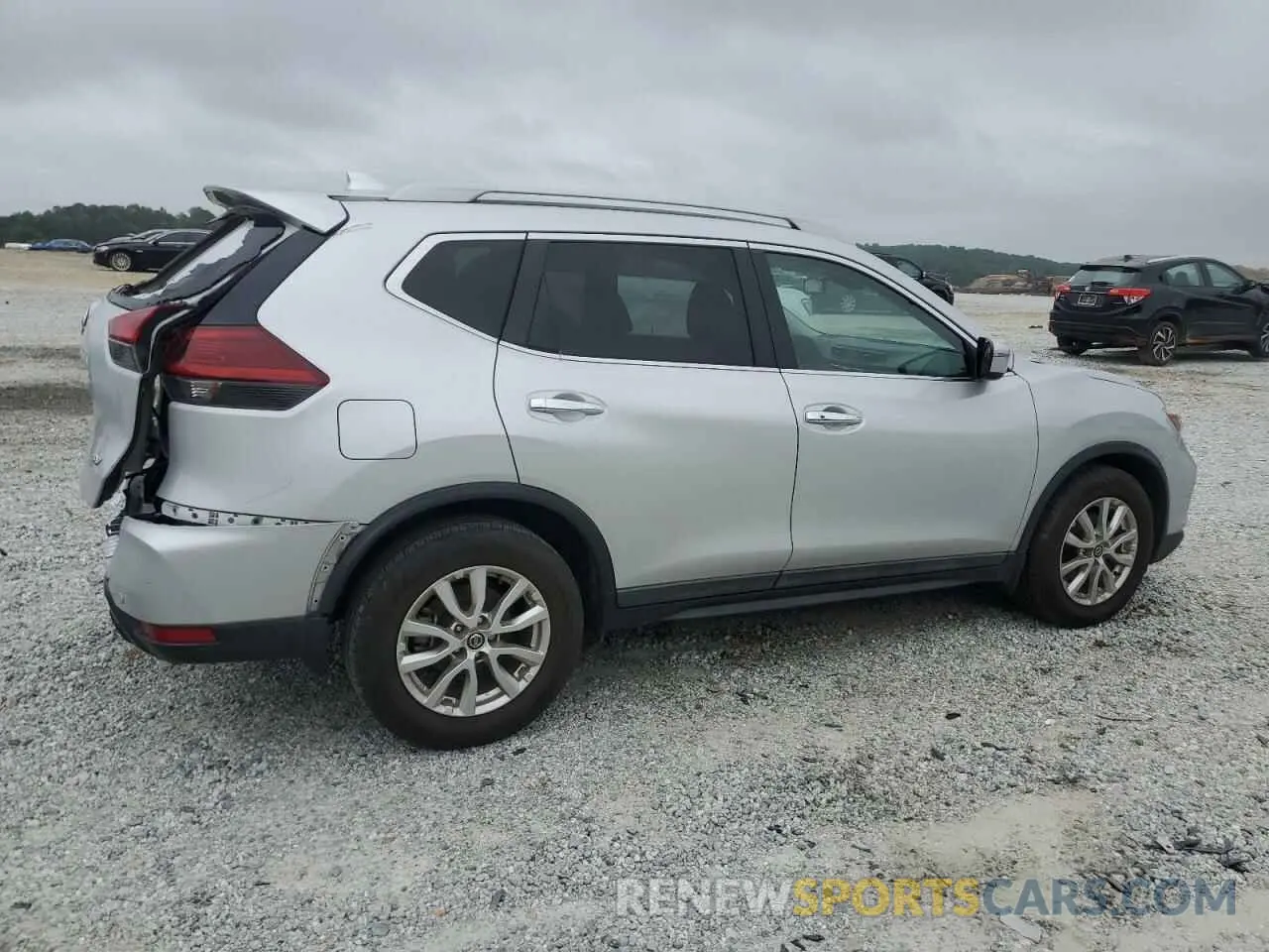 3 Photograph of a damaged car 5N1AT2MT7LC736752 NISSAN ROGUE 2020