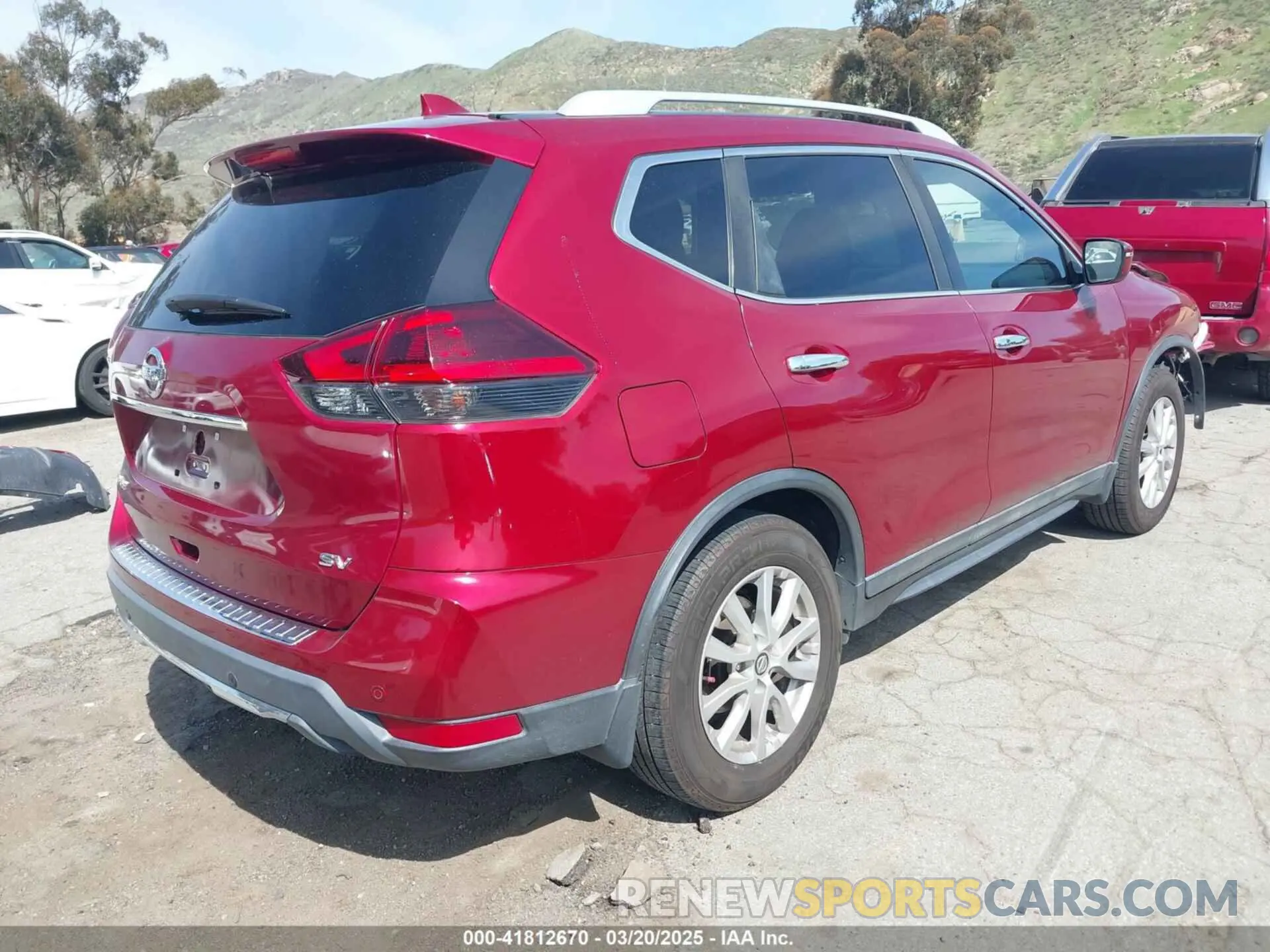 4 Photograph of a damaged car 5N1AT2MT7LC754894 NISSAN ROGUE 2020