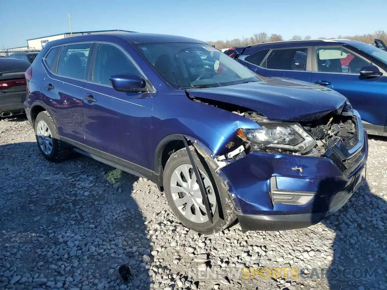 4 Photograph of a damaged car 5N1AT2MT7LC760260 NISSAN ROGUE 2020
