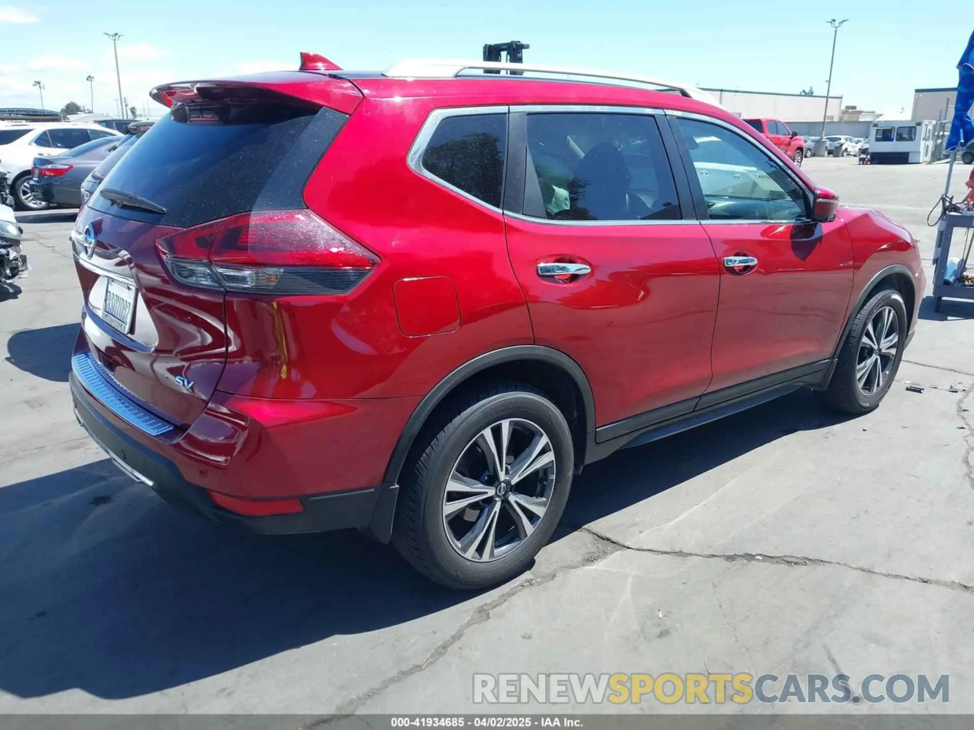 4 Photograph of a damaged car 5N1AT2MT7LC814947 NISSAN ROGUE 2020
