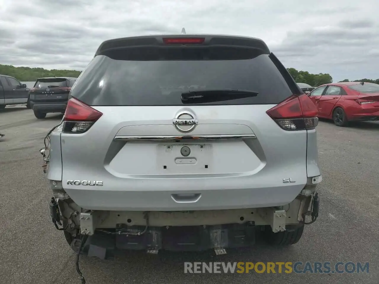 6 Photograph of a damaged car 5N1AT2MT8LC720768 NISSAN ROGUE 2020