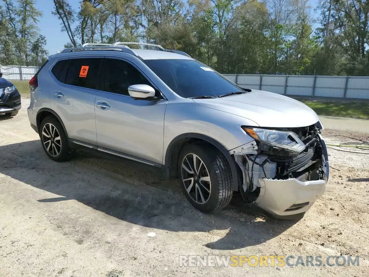 4 Photograph of a damaged car 5N1AT2MT8LC771316 NISSAN ROGUE 2020