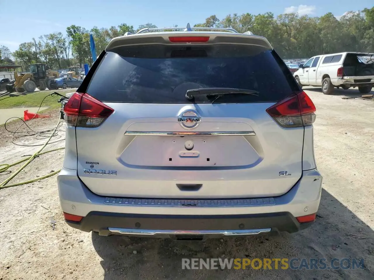 6 Photograph of a damaged car 5N1AT2MT8LC771316 NISSAN ROGUE 2020